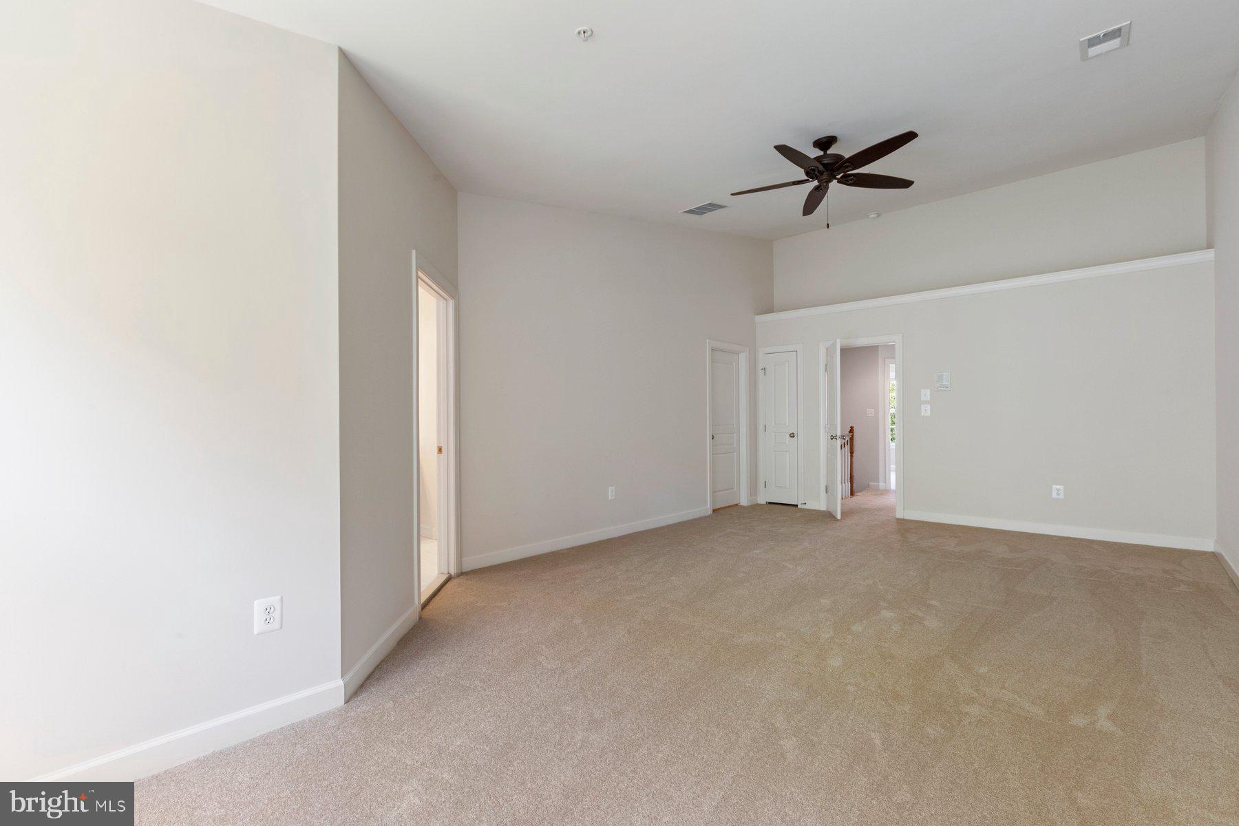 MONTGOMERY WHITE OAK - Residential