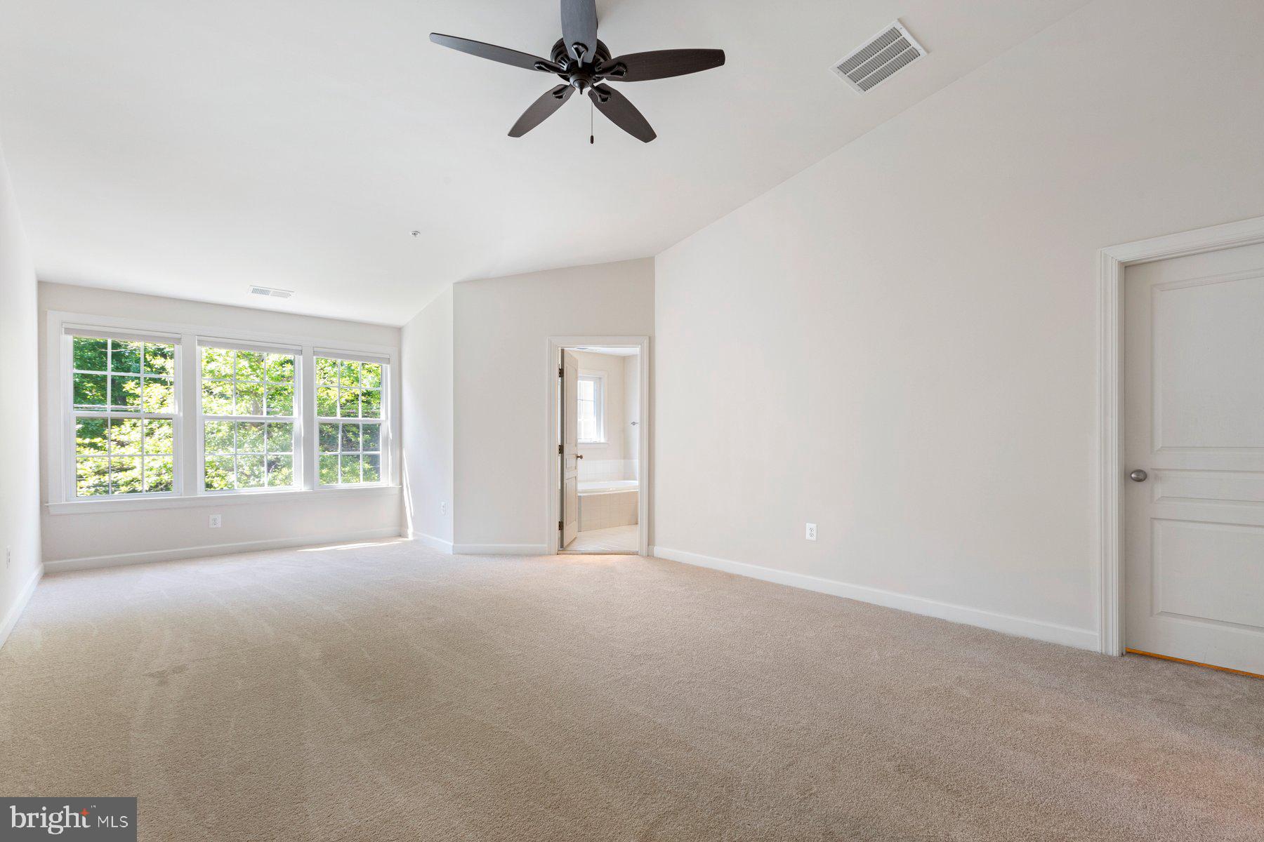 MONTGOMERY WHITE OAK - Residential