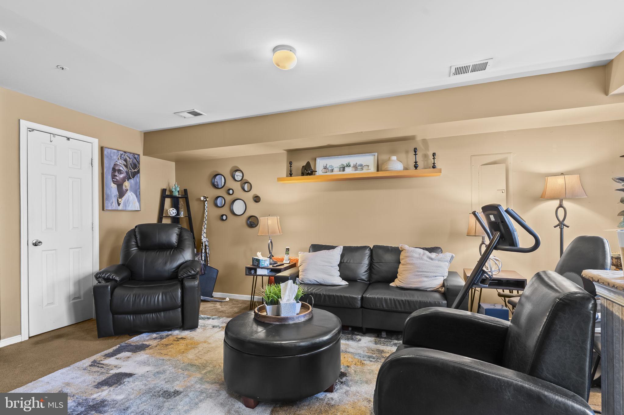 HIGHLAND PARK - Residential