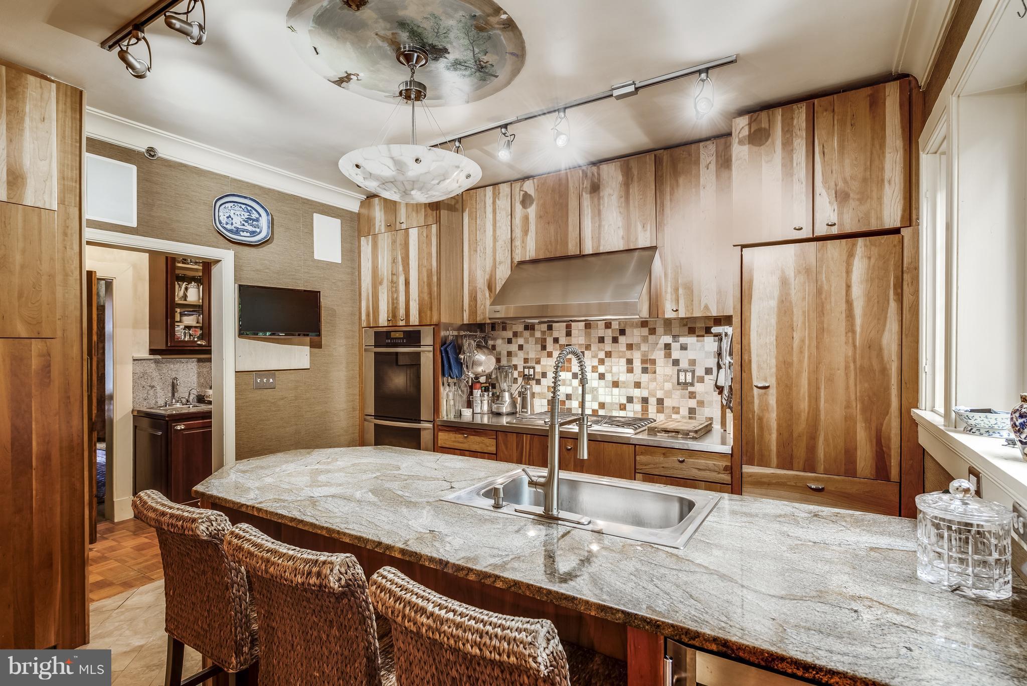 HISTORIC DISTRICT - Residential