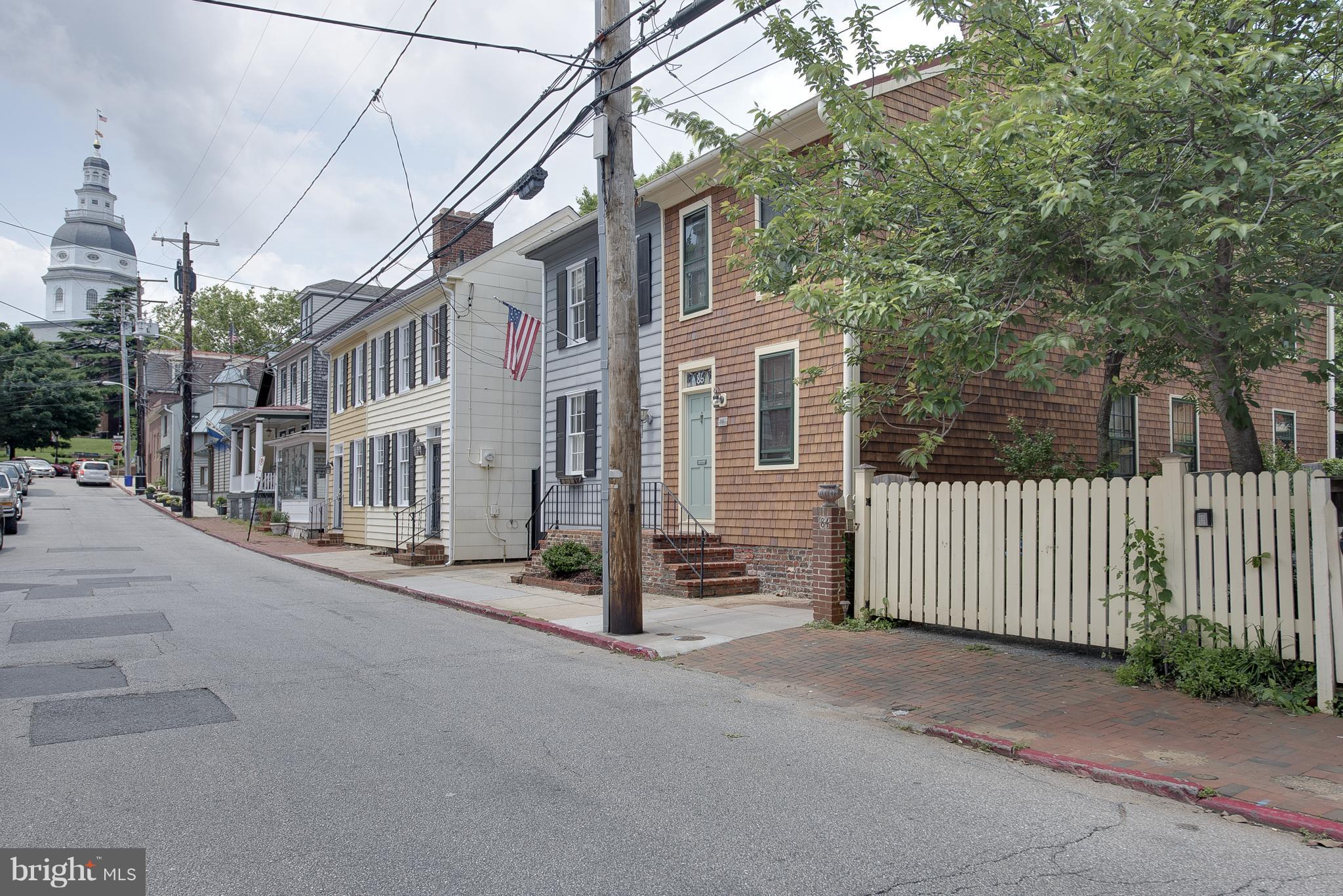 HISTORIC DISTRICT - Residential