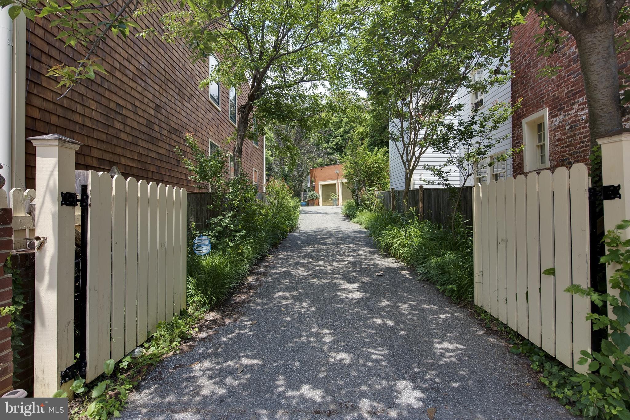 HISTORIC DISTRICT - Residential