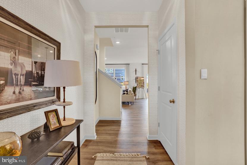 RED HILL - Residential