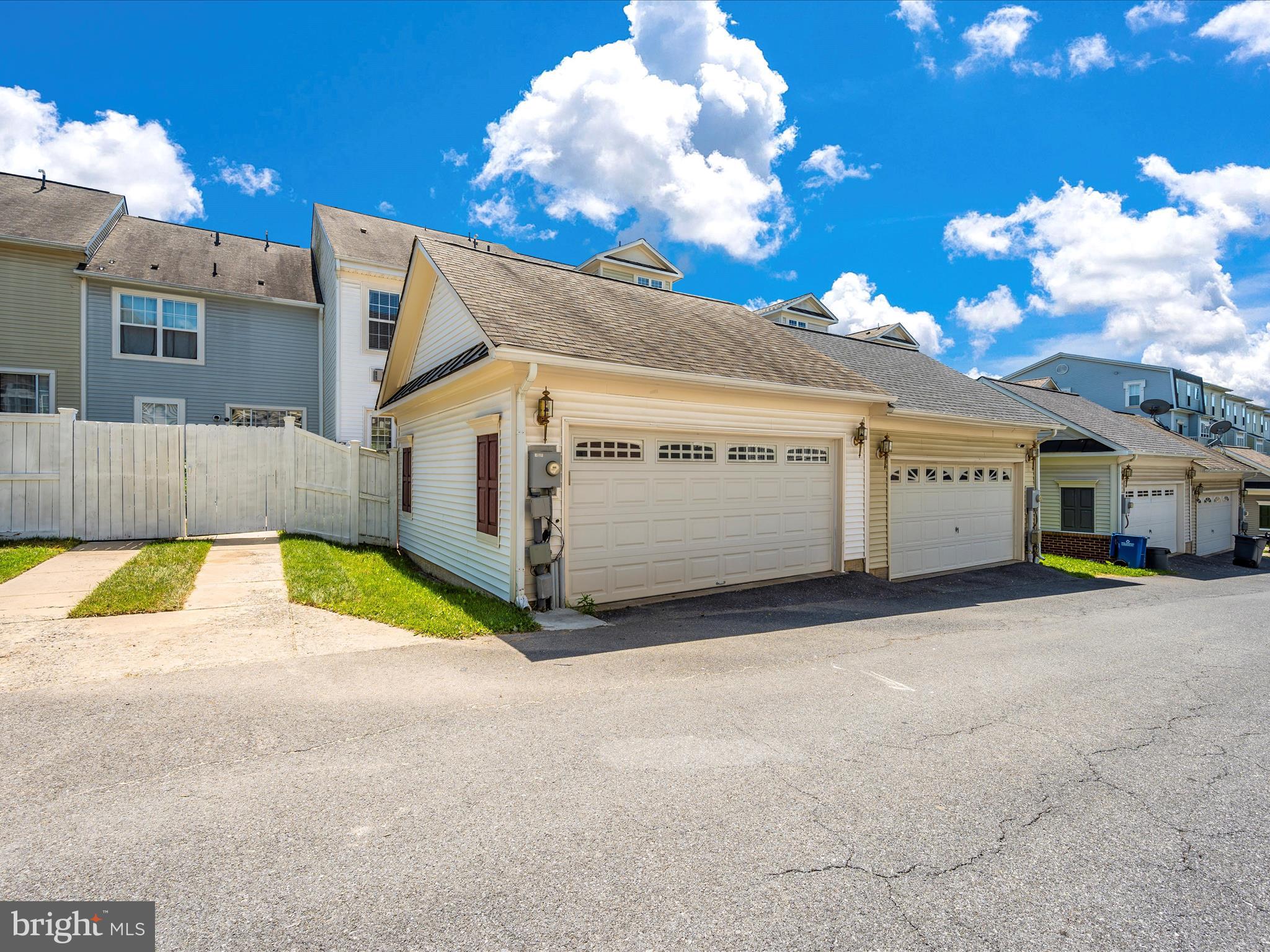CLARKSBURG TOWN CENTER - Residential