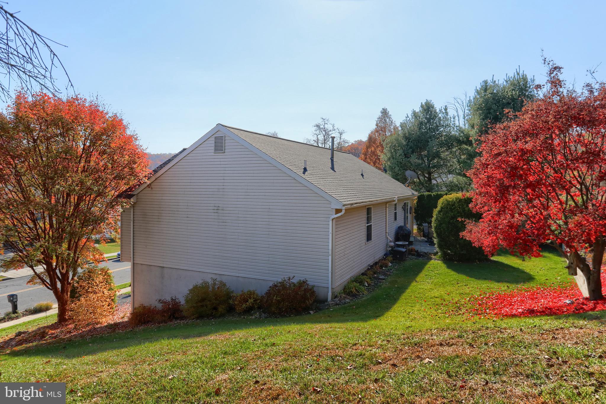 FURNACE KNOLL - Residential