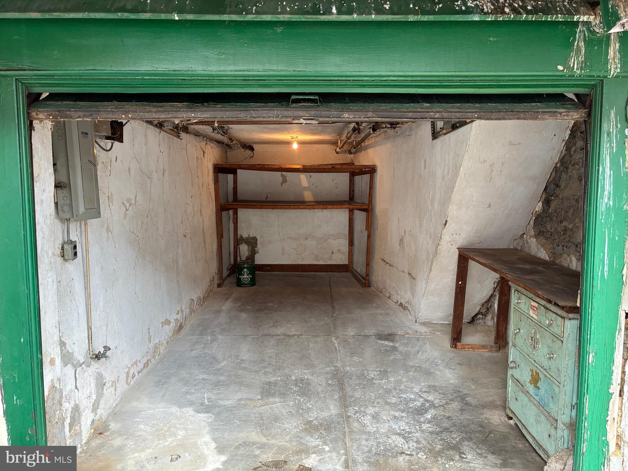 MAYFAIR (WEST) - Residential