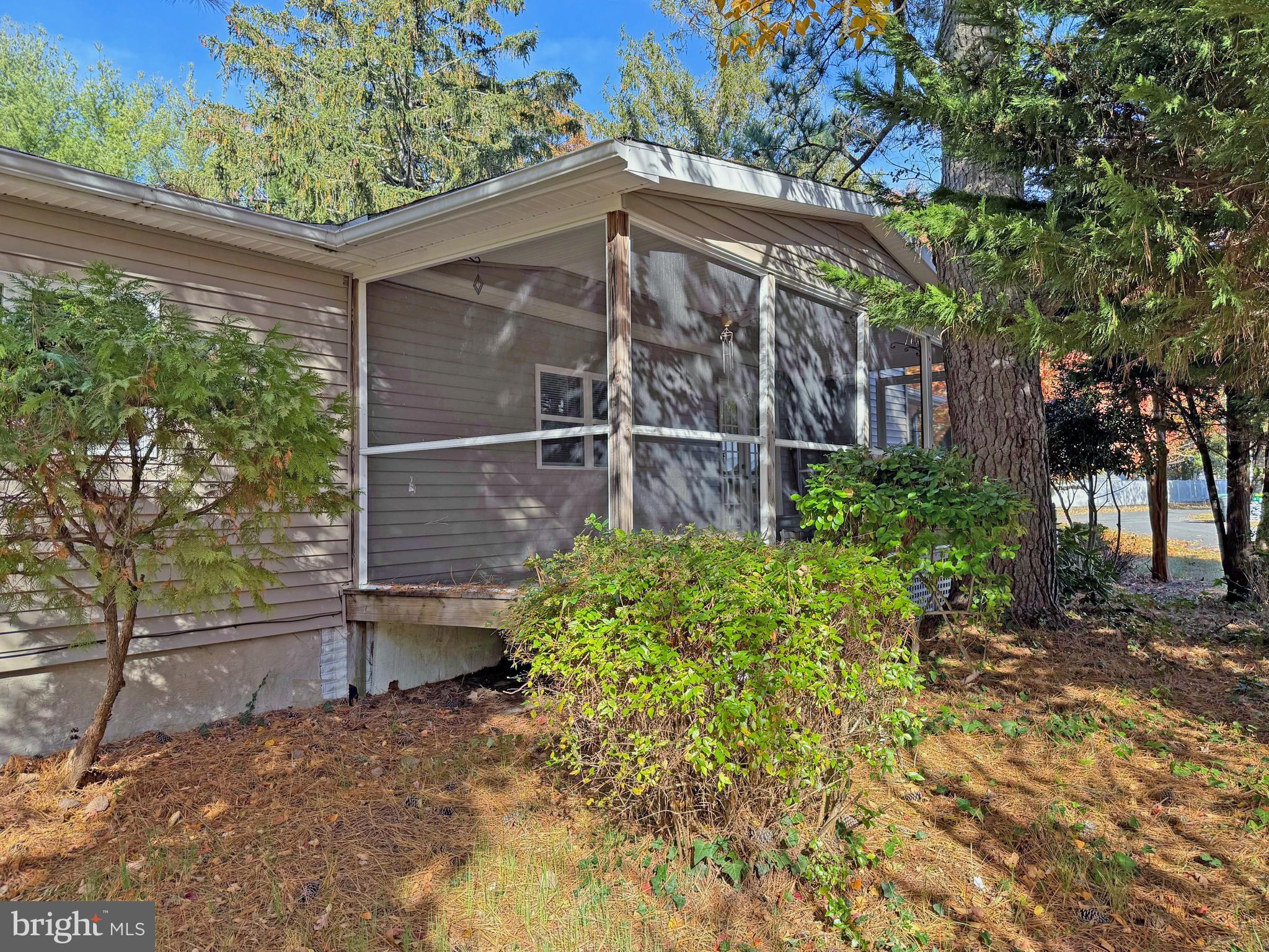 CAMELOT MHP - Residential