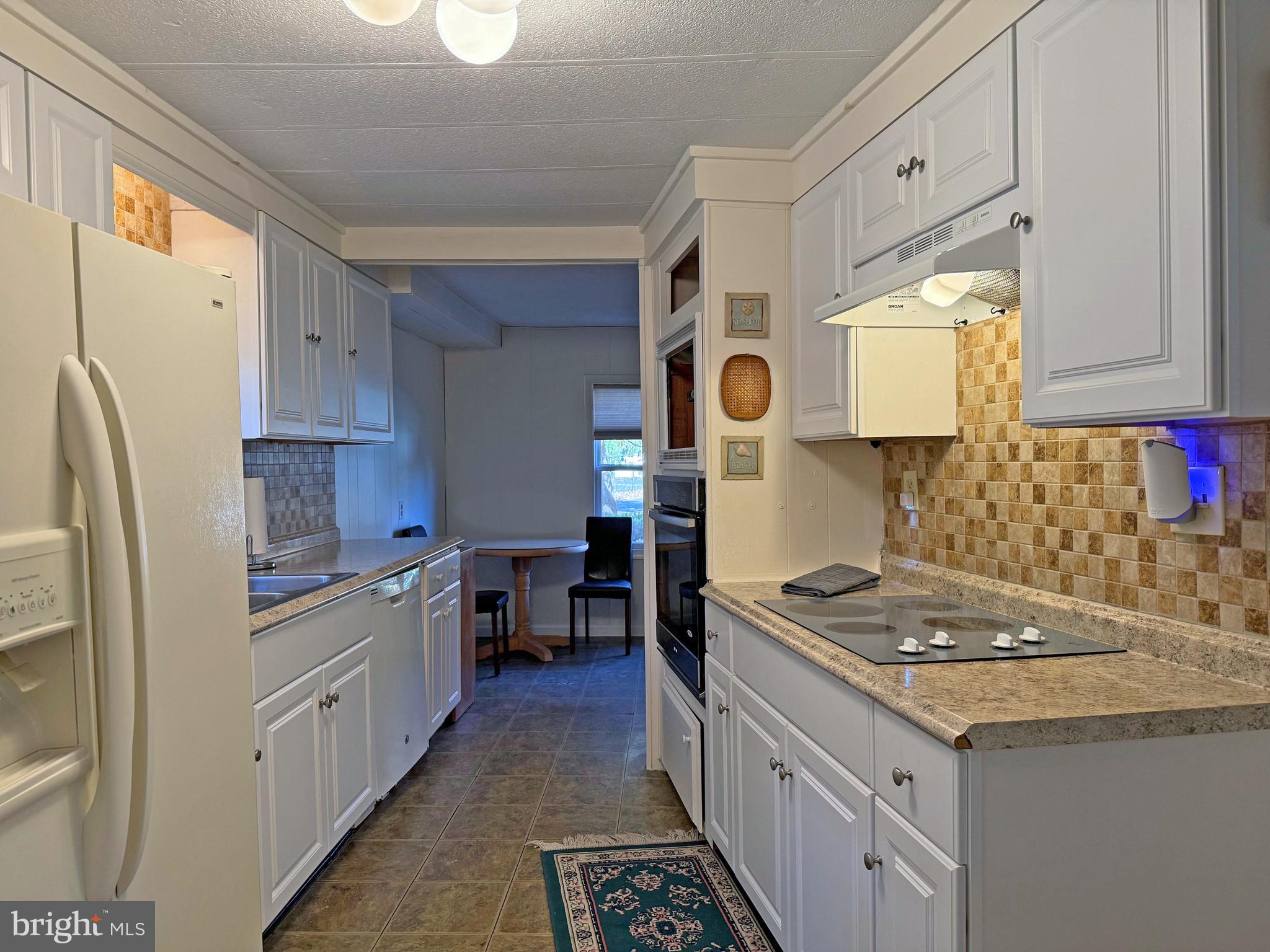 CAMELOT MHP - Residential