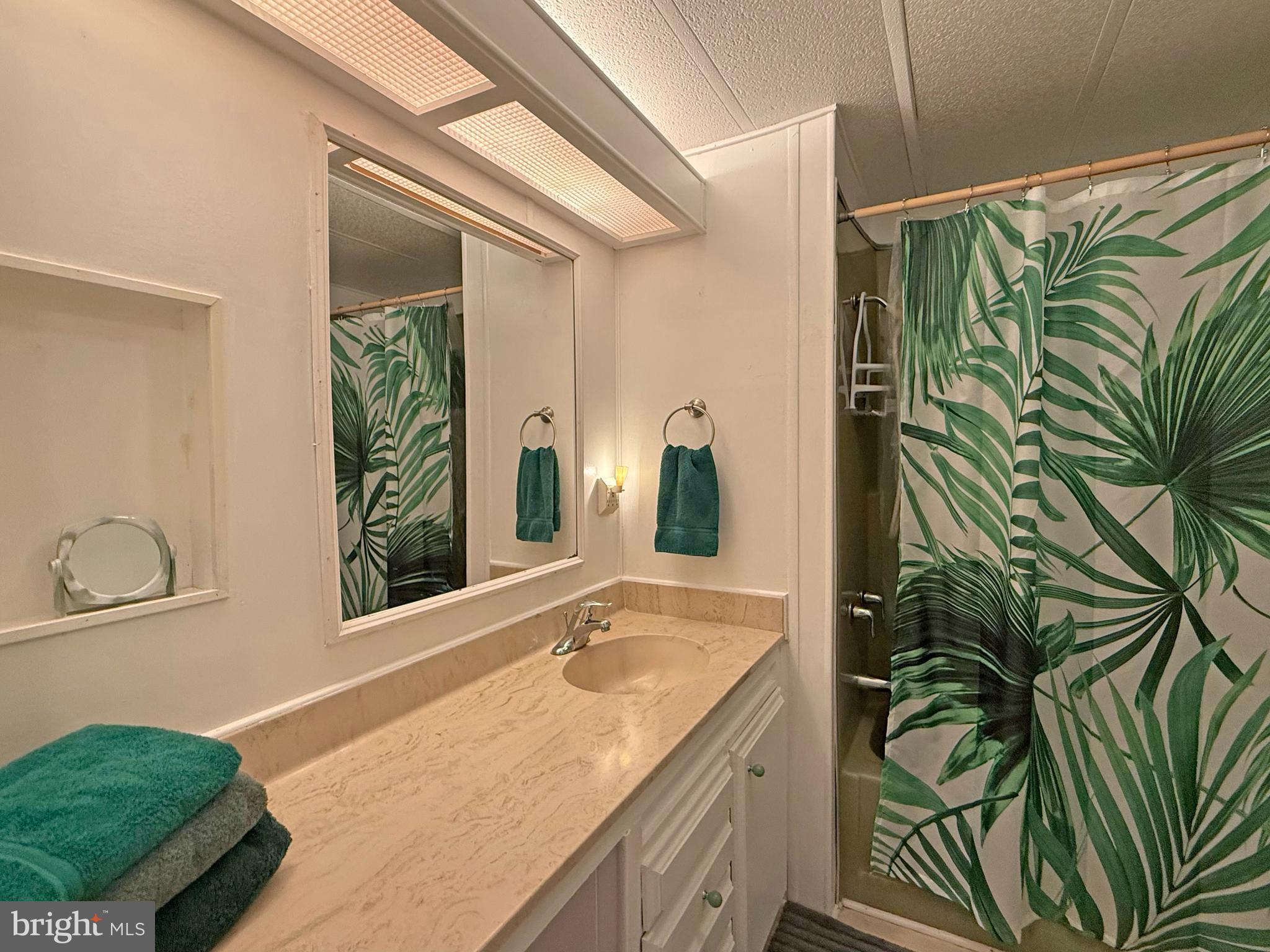 CAMELOT MHP - Residential