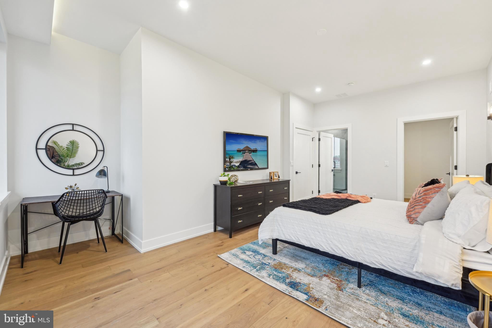 PORT RICHMOND - Residential