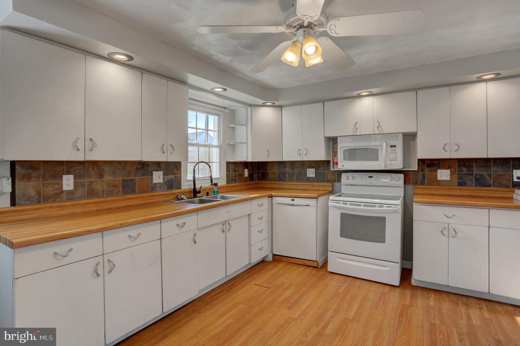 NEWVILLE BOROUGH - Residential