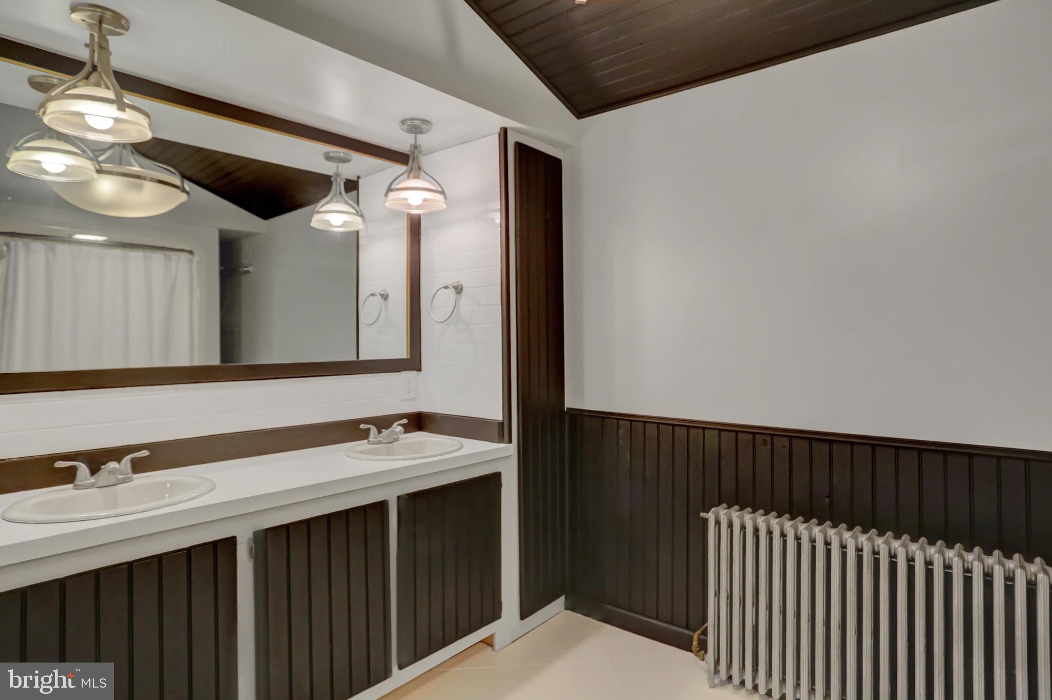 NEWVILLE BOROUGH - Residential