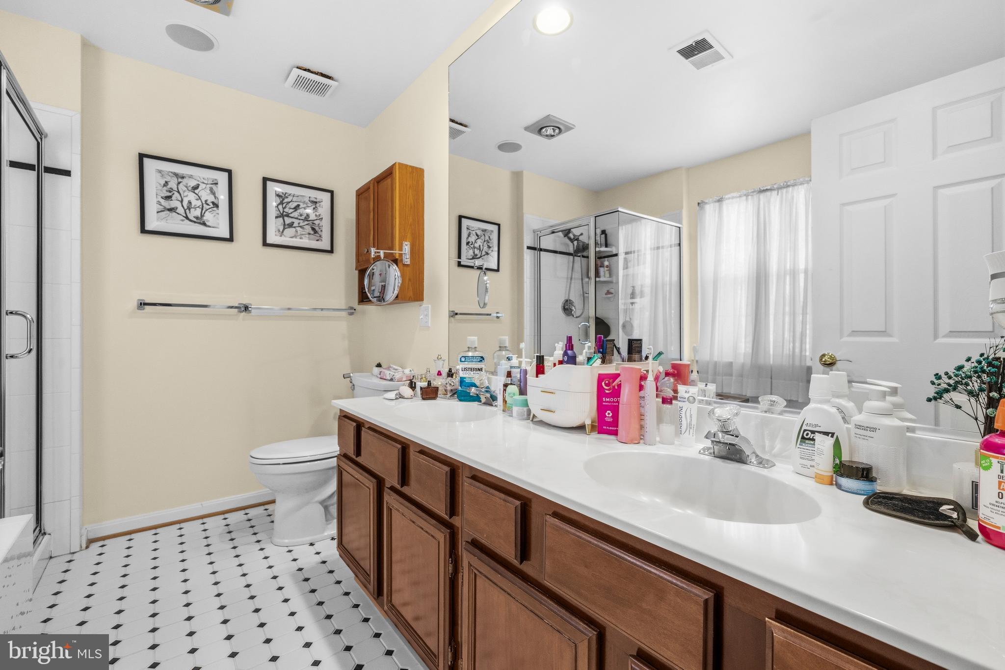 MEADOWGATE - Residential