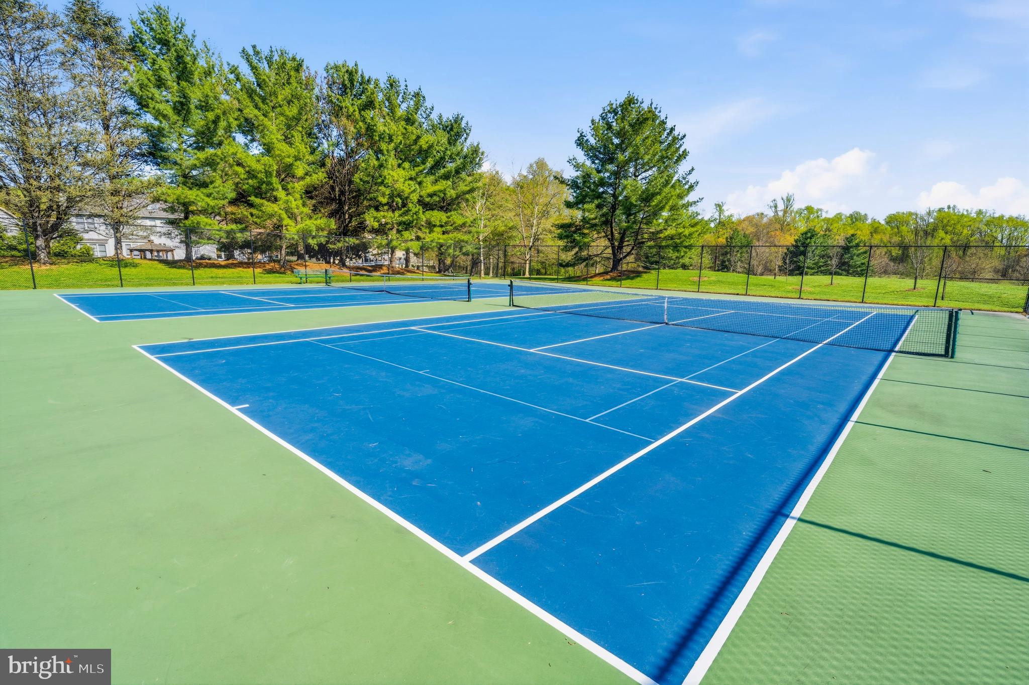 MEADOWGATE - Residential