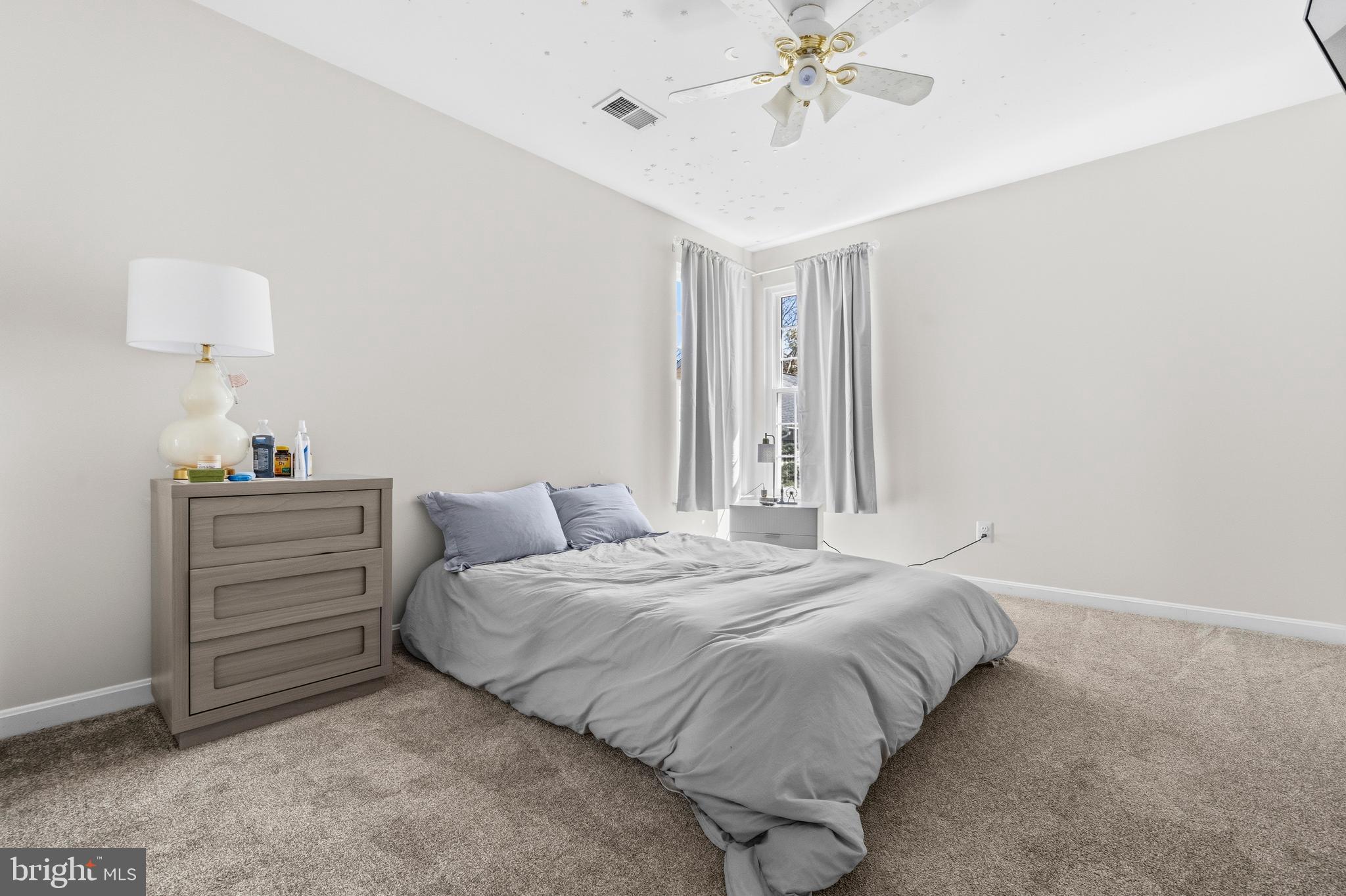 MEADOWGATE - Residential