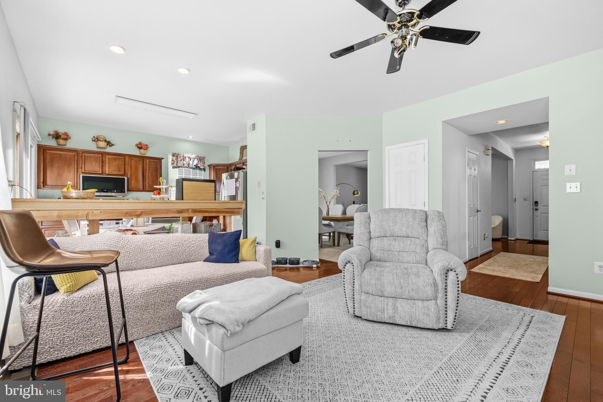 MEADOWGATE - Residential