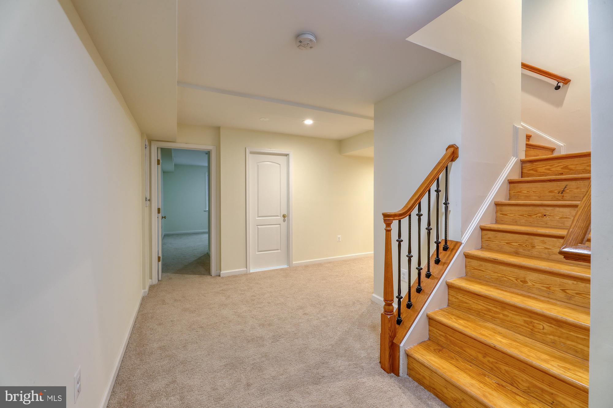 MC LEAN HAMLET - Residential