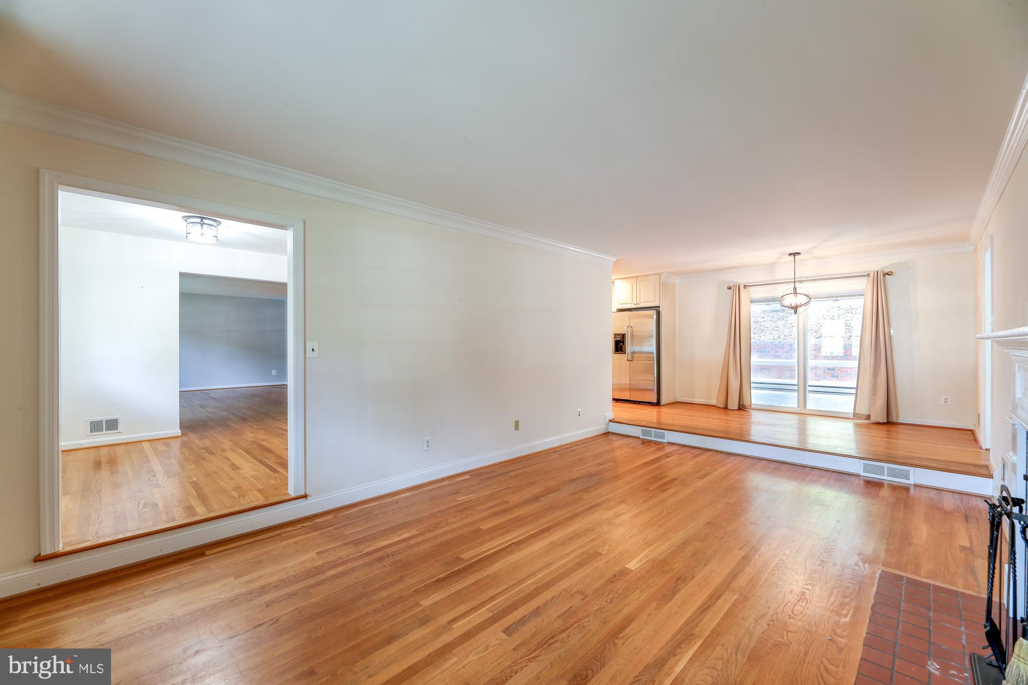 MC LEAN HAMLET - Residential