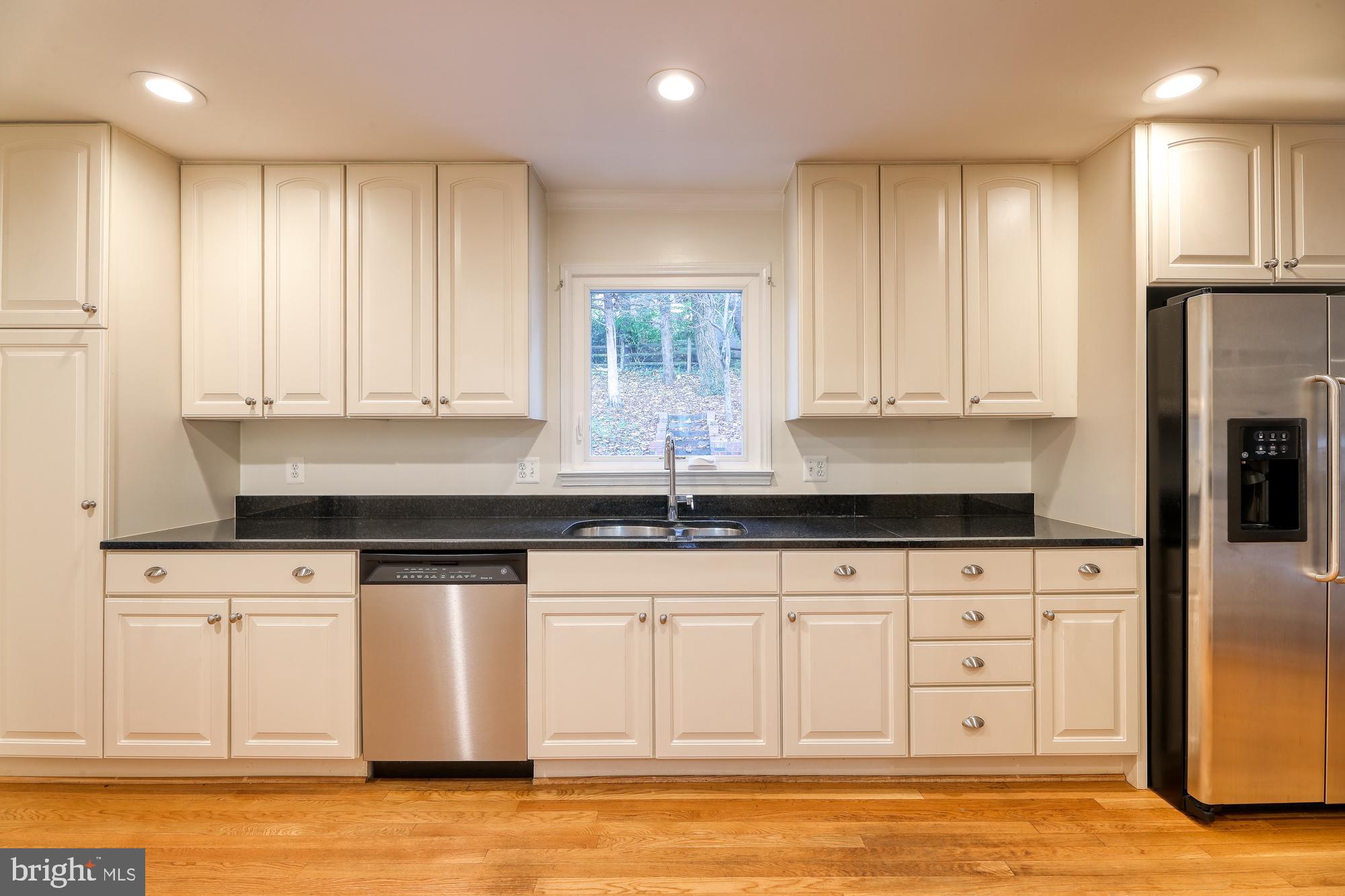 MC LEAN HAMLET - Residential