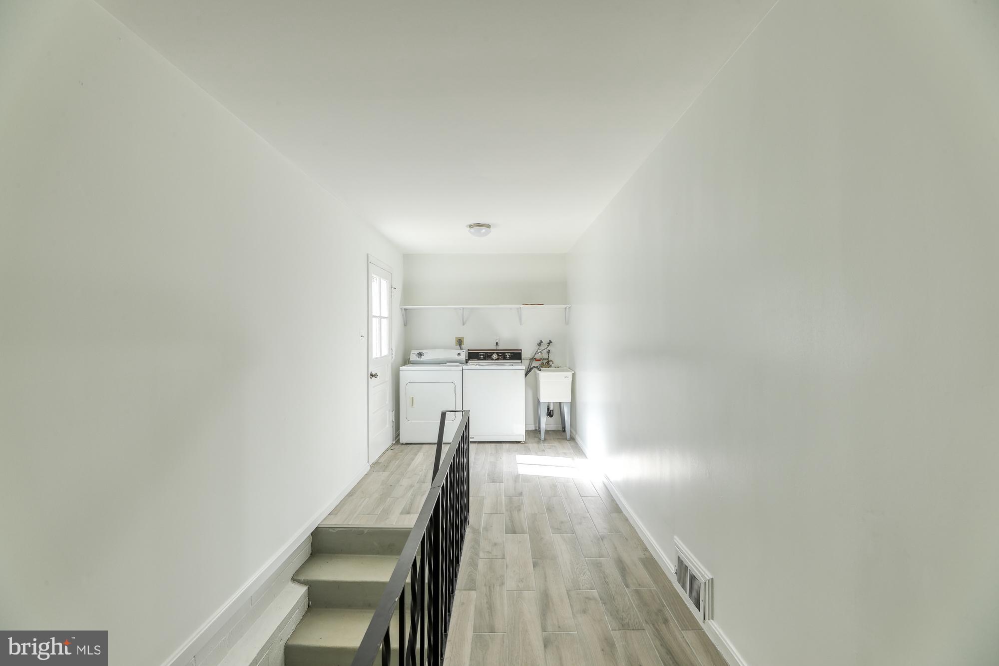 MC LEAN HAMLET - Residential