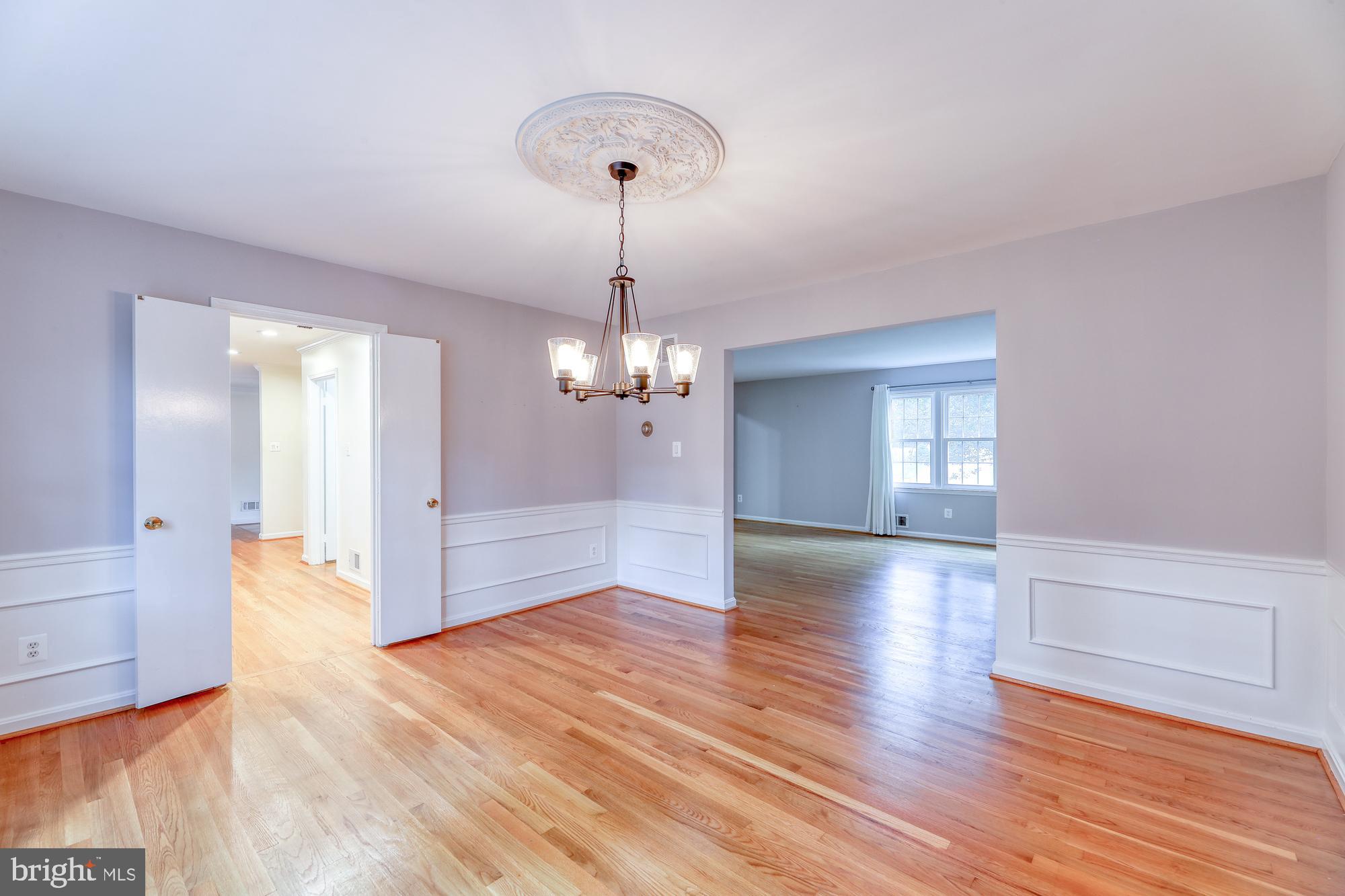 MC LEAN HAMLET - Residential