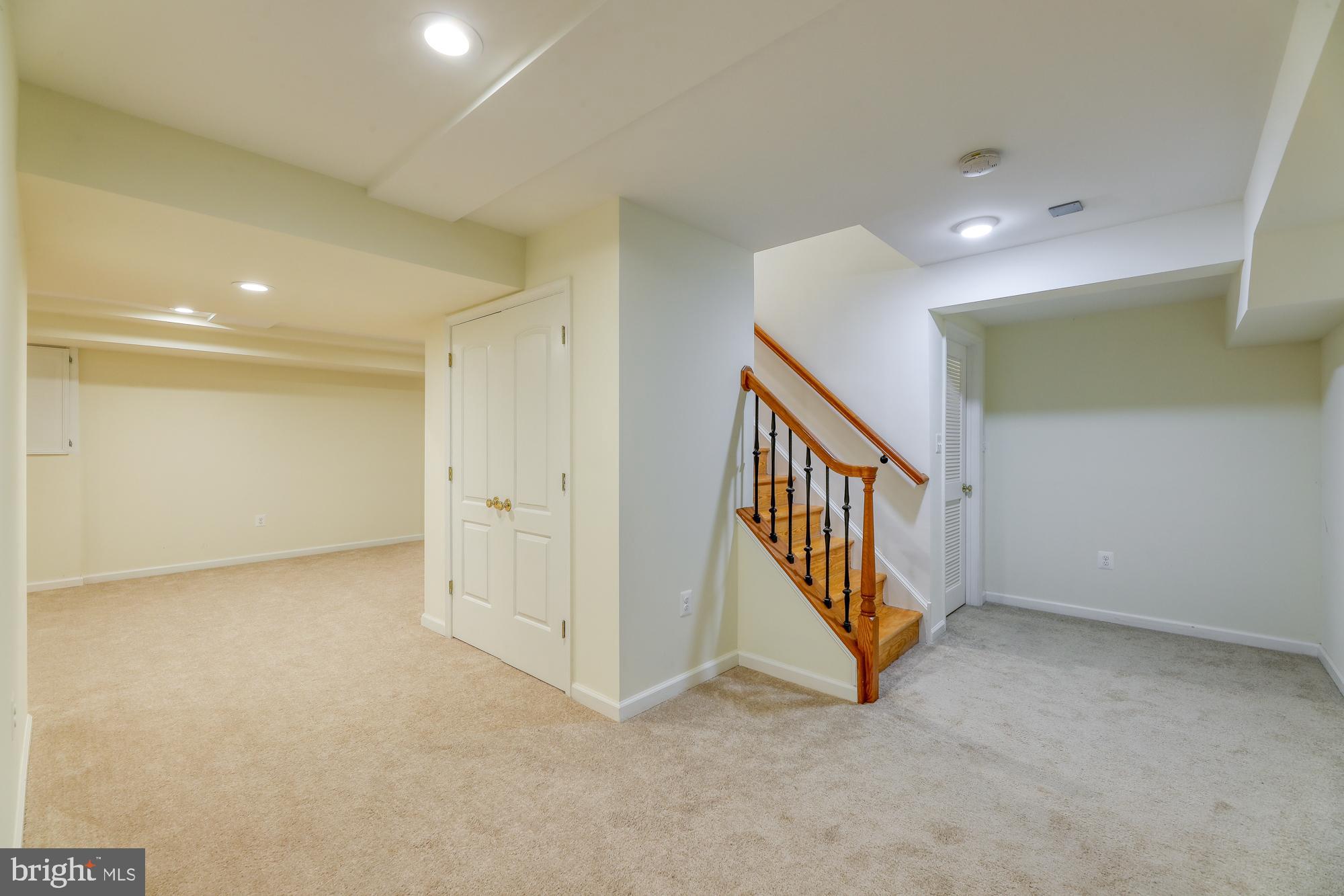 MC LEAN HAMLET - Residential