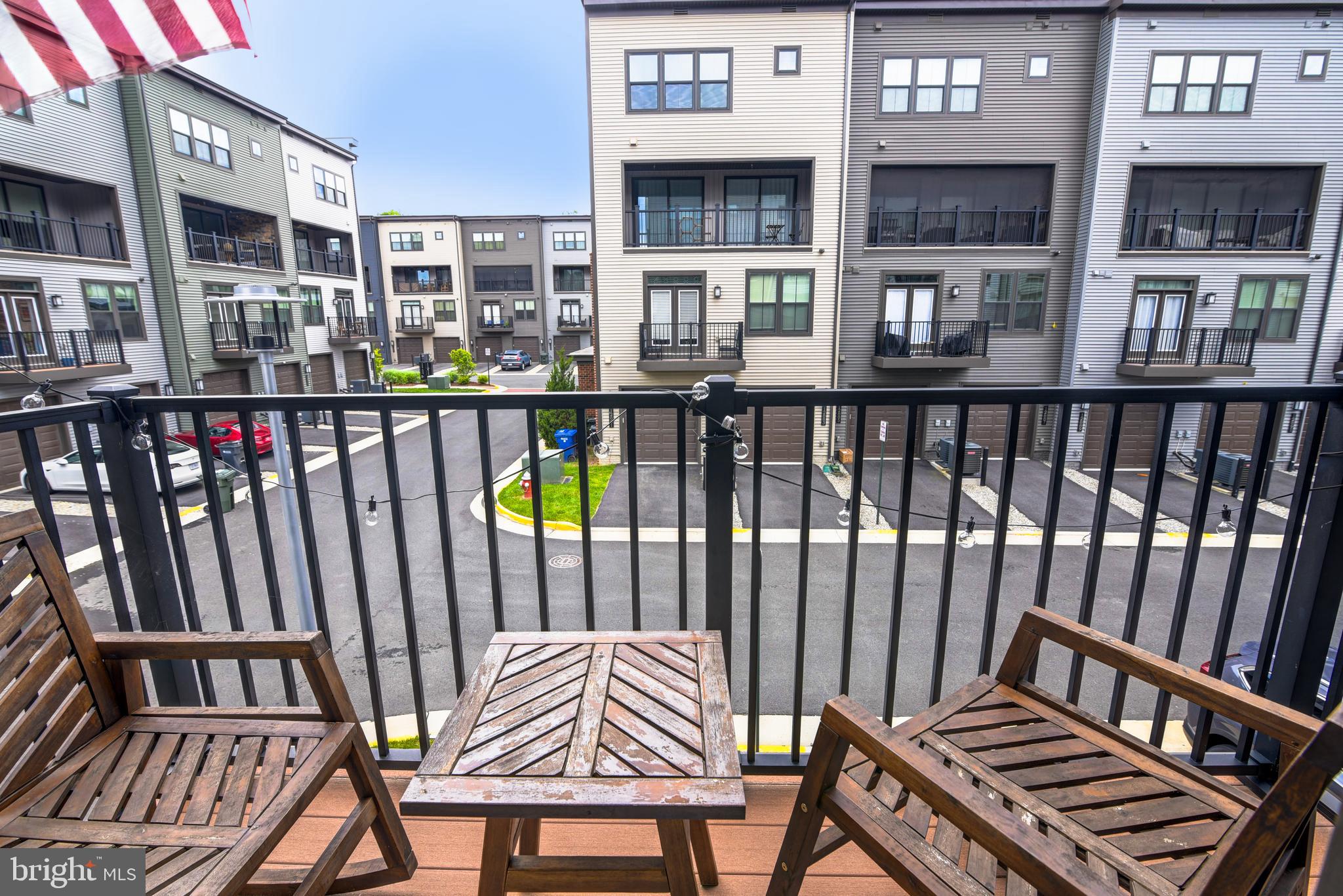 WOODLAND PARK STATION - Residential Lease