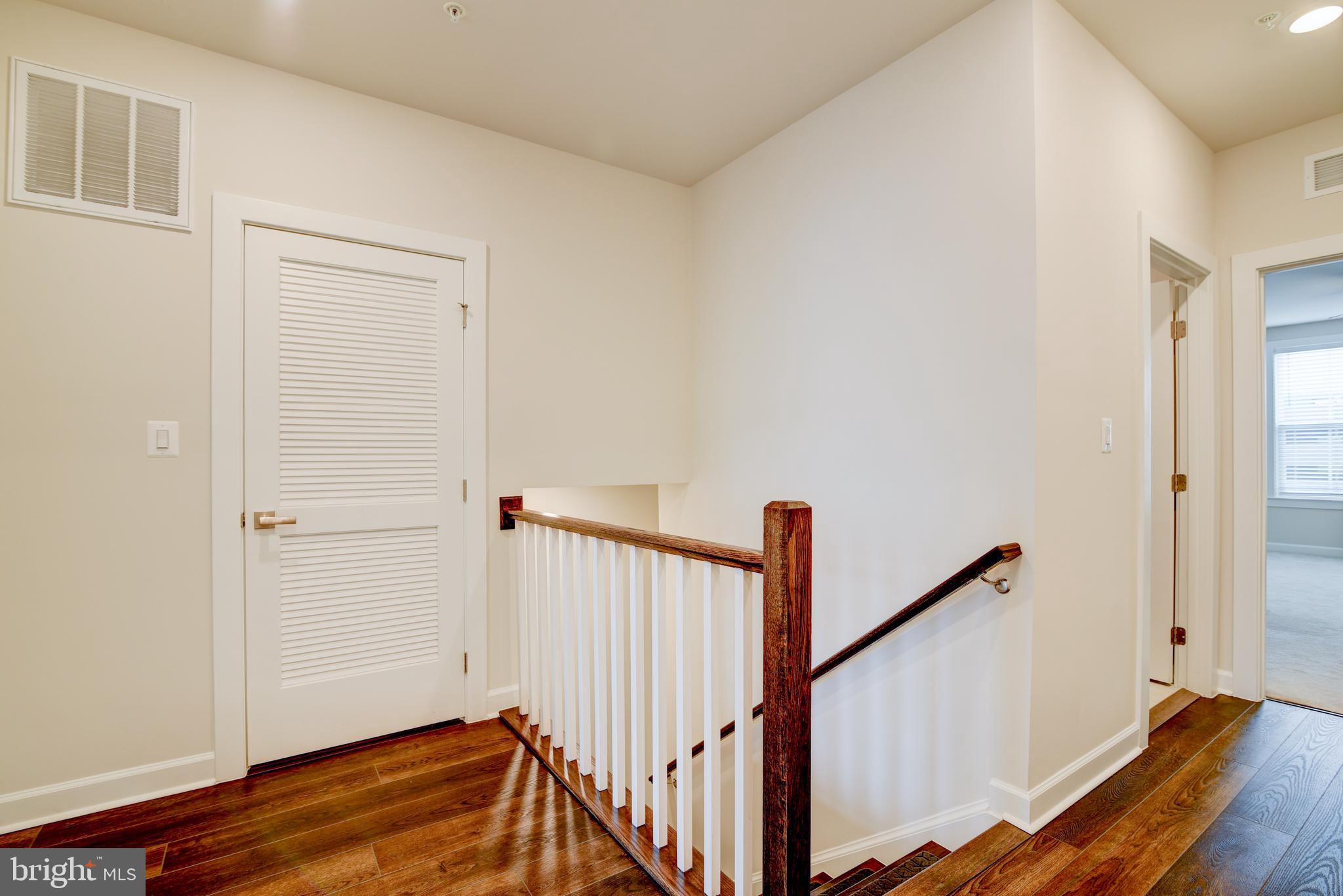 WOODLAND PARK STATION - Residential Lease