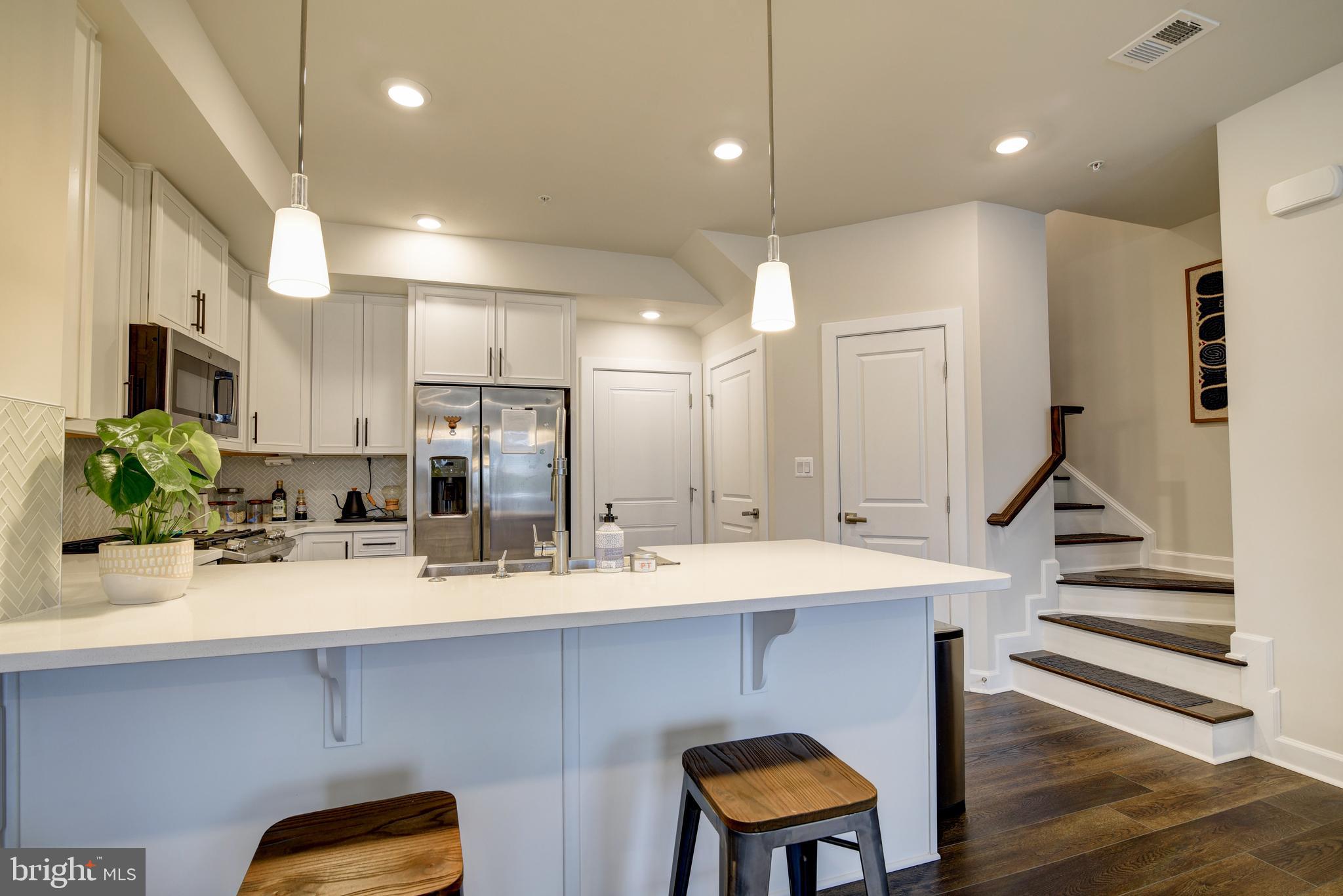 WOODLAND PARK STATION - Residential Lease