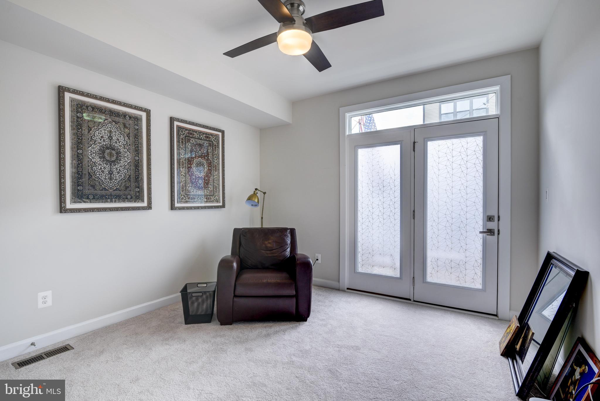 WOODLAND PARK STATION - Residential Lease