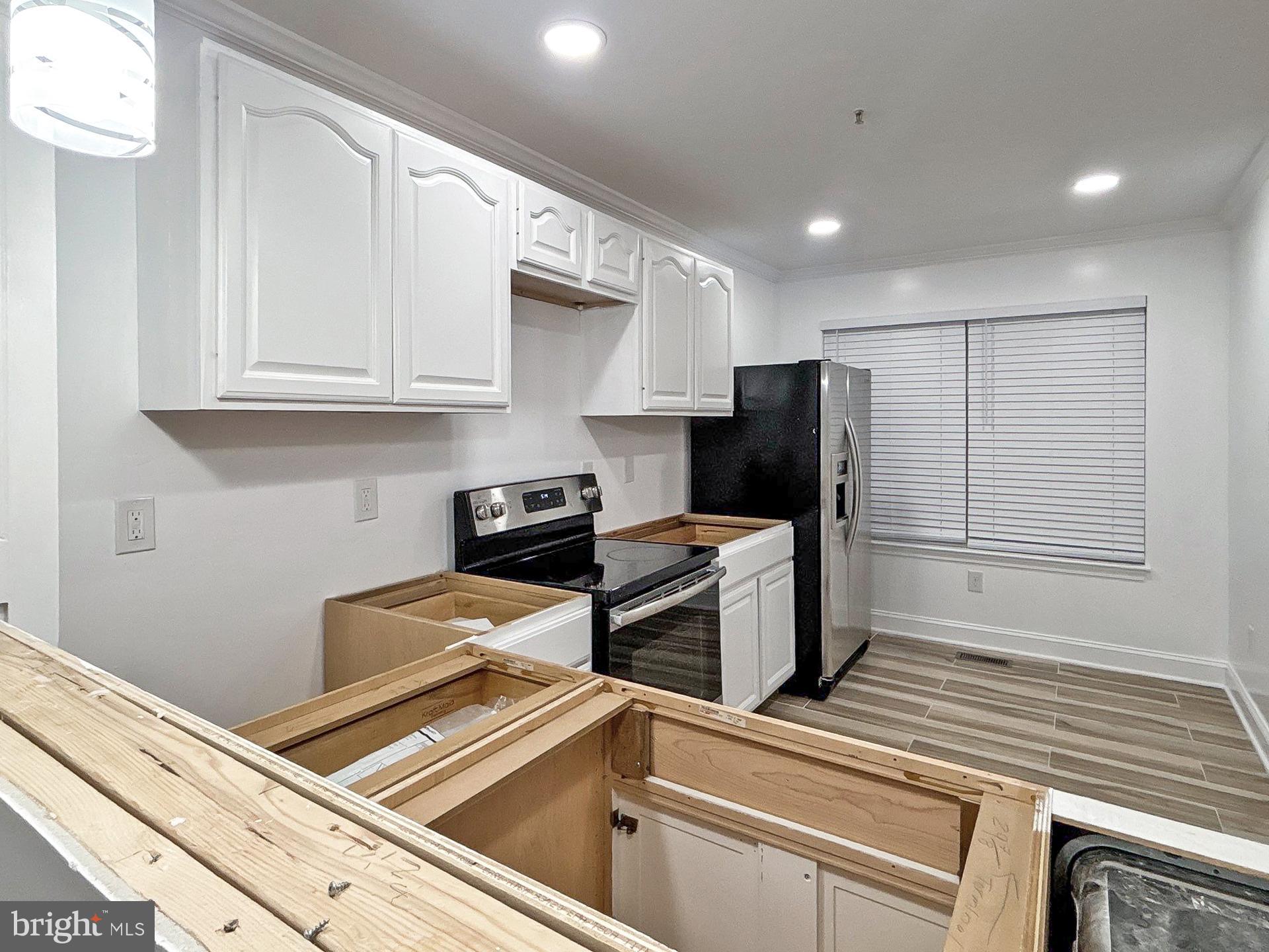 KINGS POINT - Residential