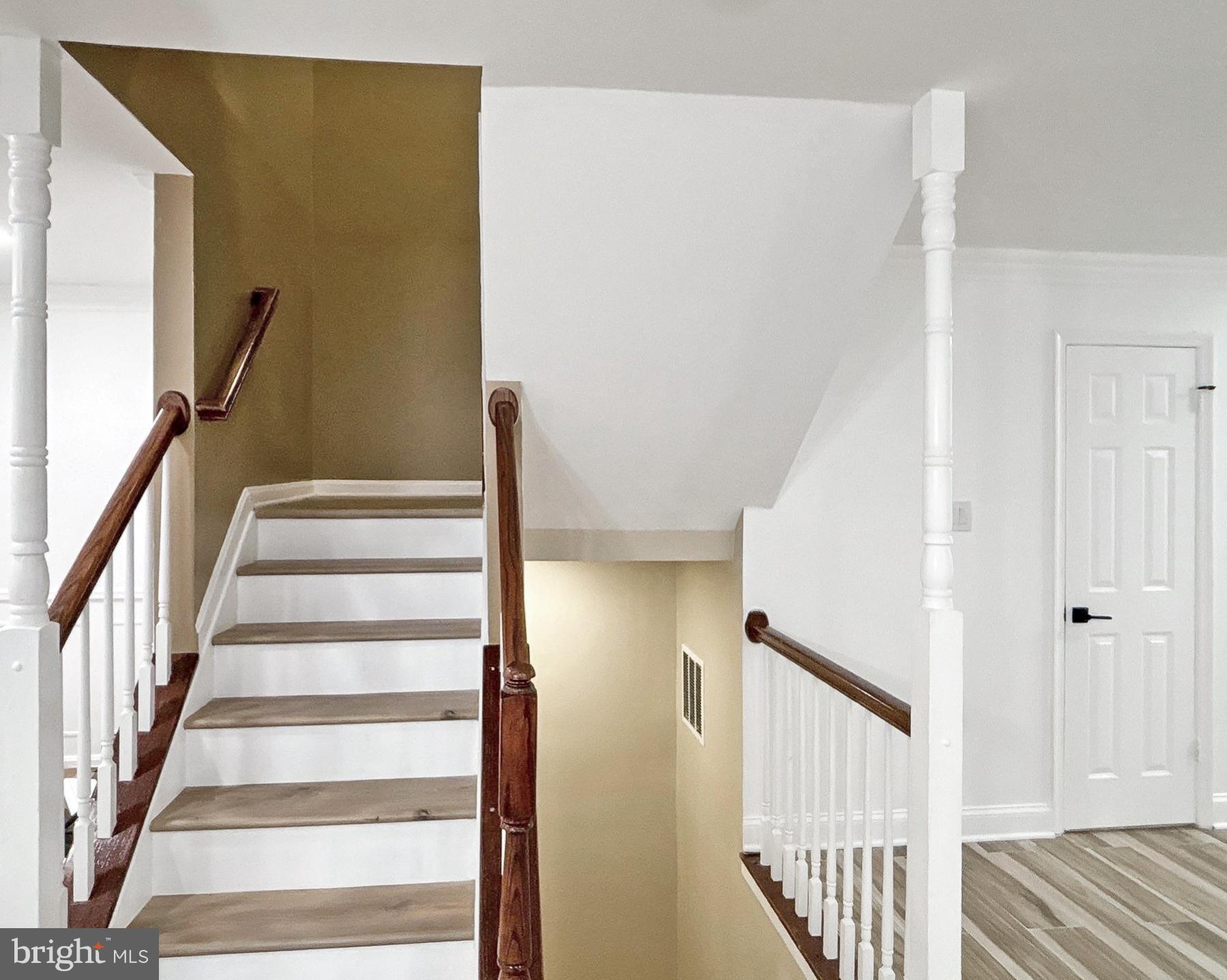 KINGS POINT - Residential