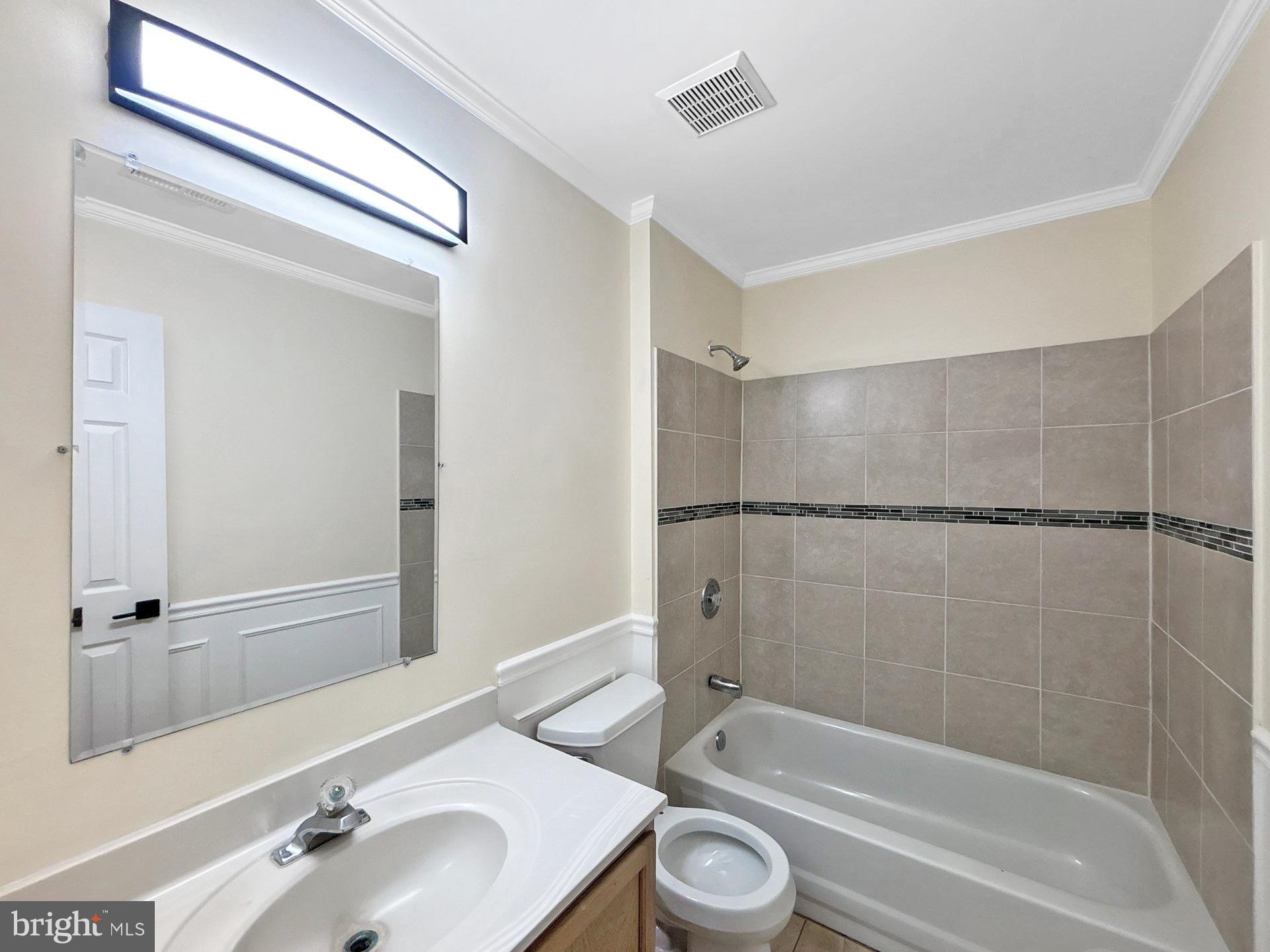 KINGS POINT - Residential