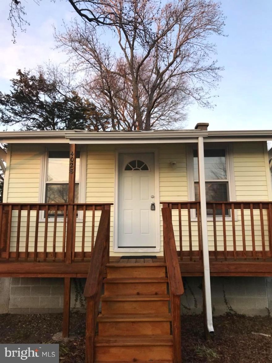 Perfect Beach Town Location - Just Two Blocks From the Bay! Cozy and Freshly Painted 2 Bedroom, 1.5 Bath with Gorgeous New Floors, Kitchen with Table Space and Separate Dining Room. Great Fenced in Corner Lot with Front and Rear Deck. Walking Distance to Restaurants, Shops and North Beach Boardwalk!