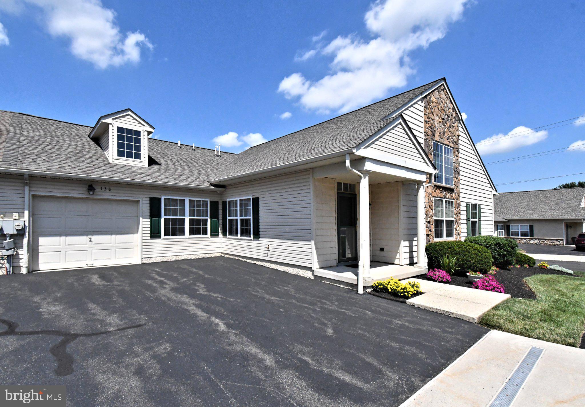 138 ARBOUR COURT
