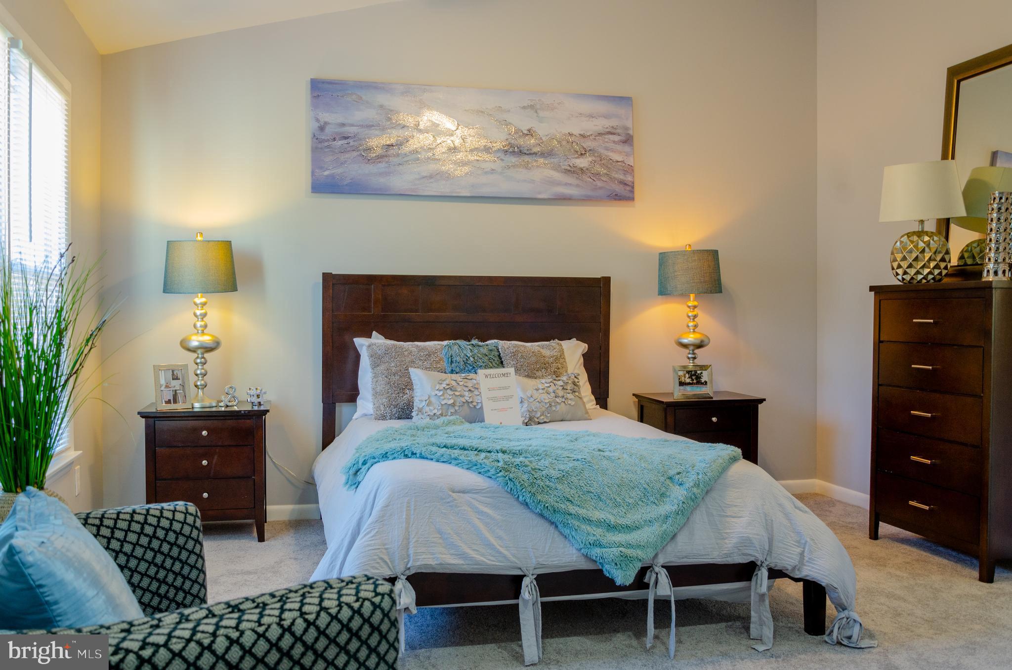 CONSTANT FRIENDSHIP - Residential