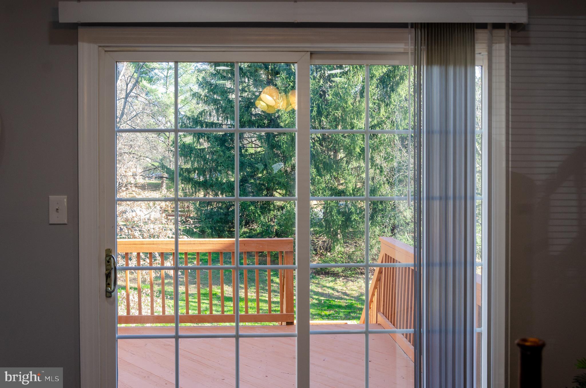 CONSTANT FRIENDSHIP - Residential