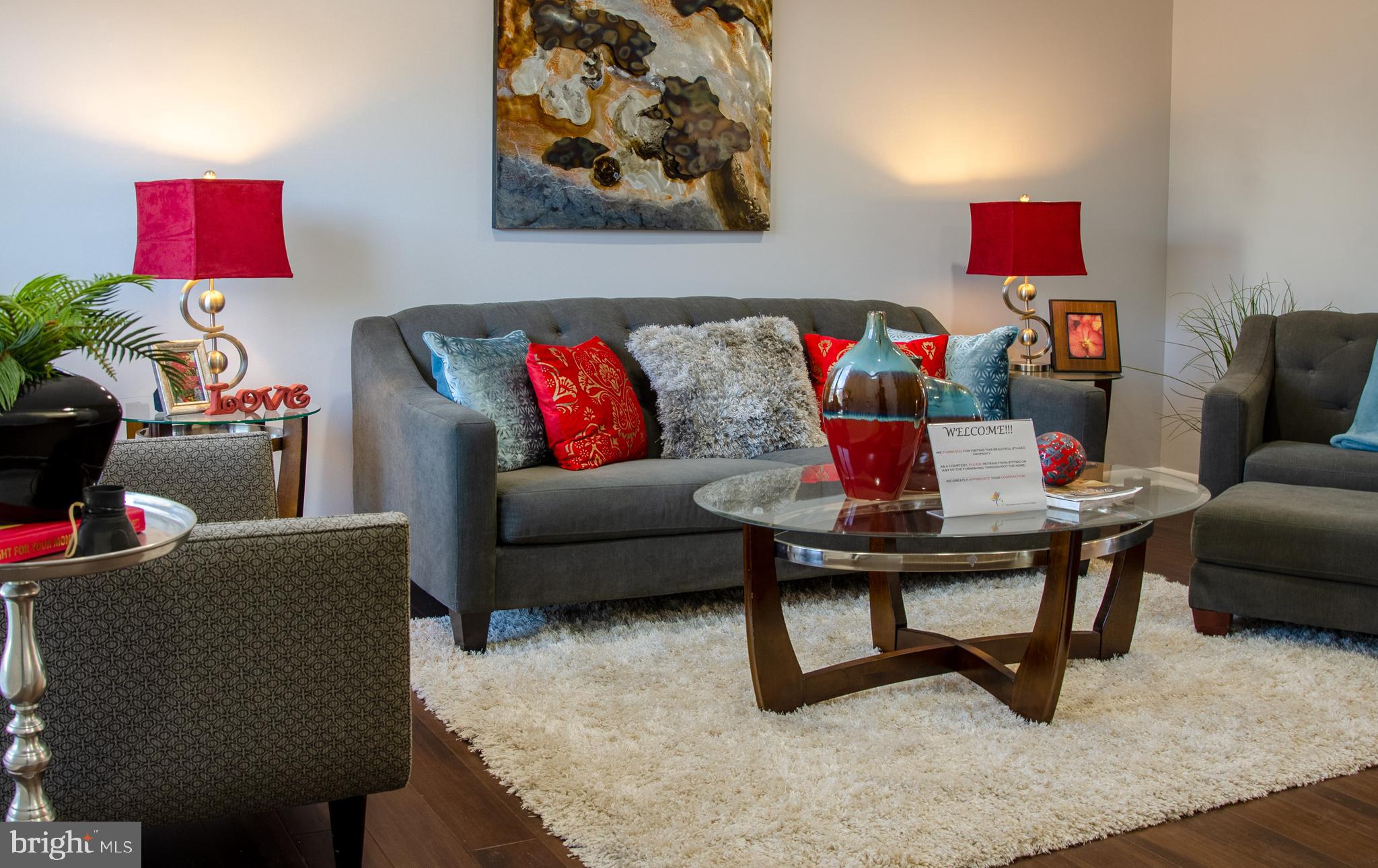 CONSTANT FRIENDSHIP - Residential