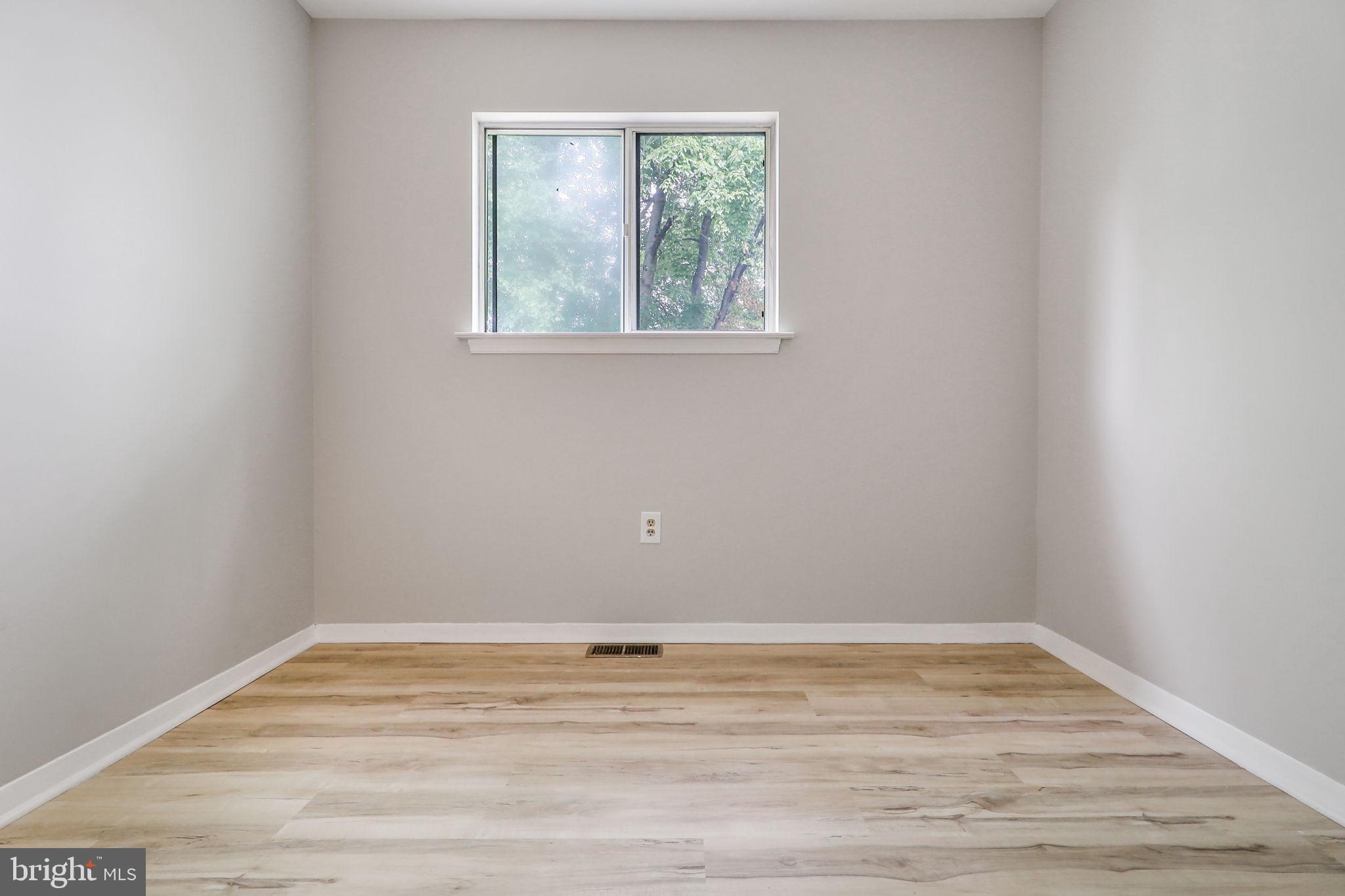 ANNETTE GARDENS - Residential Lease