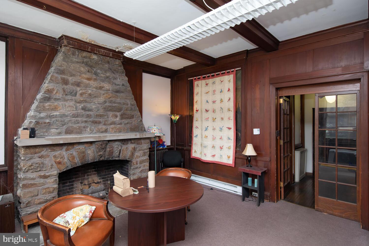 ROXBOROUGH - Commercial Sale