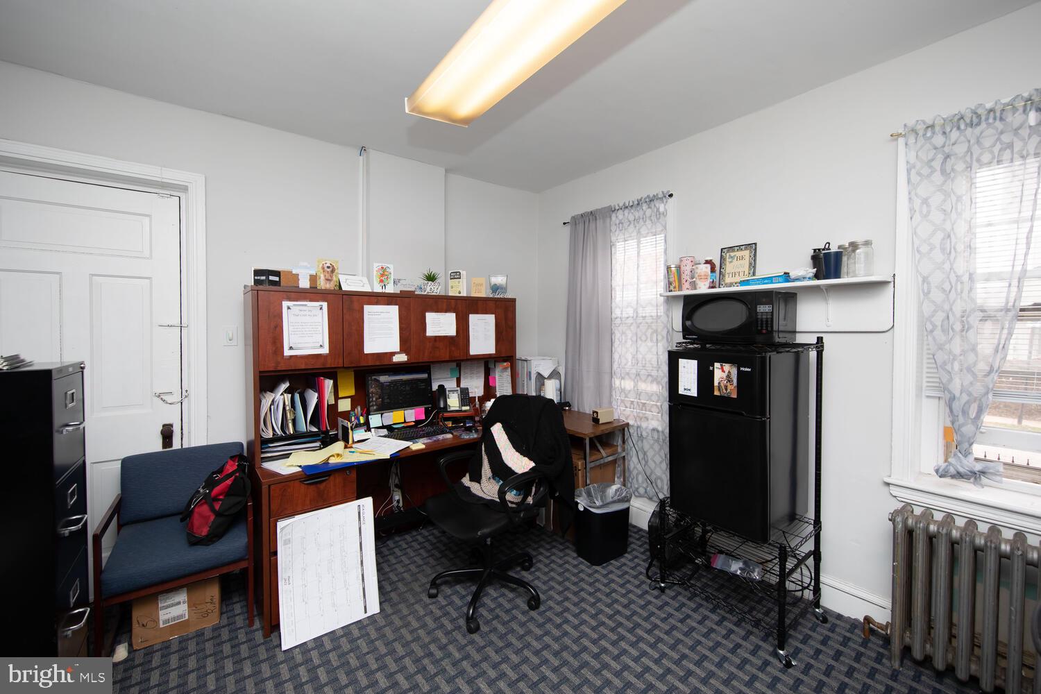 ROXBOROUGH - Commercial Sale