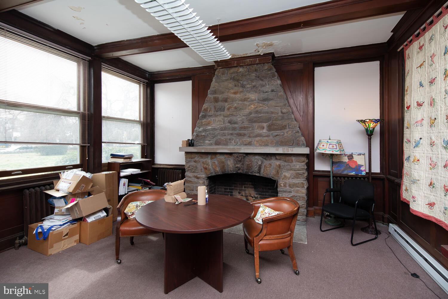 ROXBOROUGH - Commercial Sale