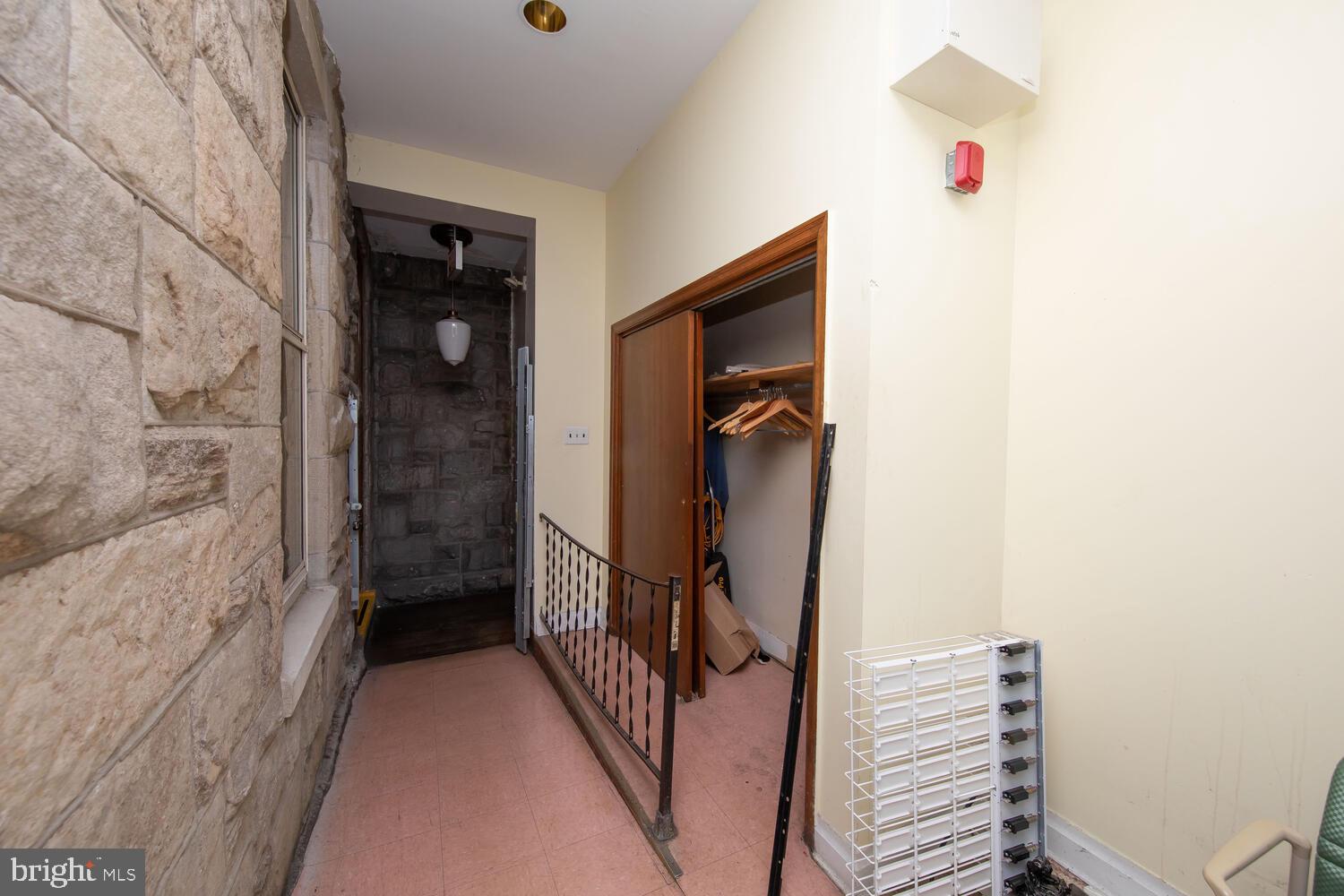 ROXBOROUGH - Commercial Sale