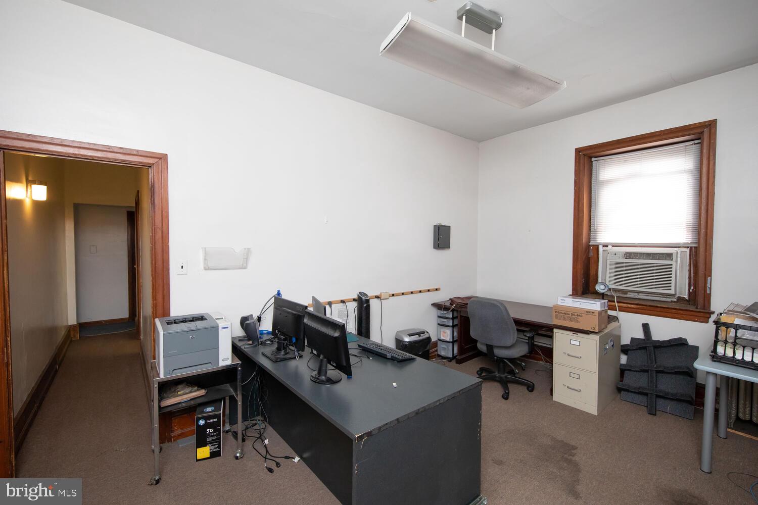 ROXBOROUGH - Commercial Sale