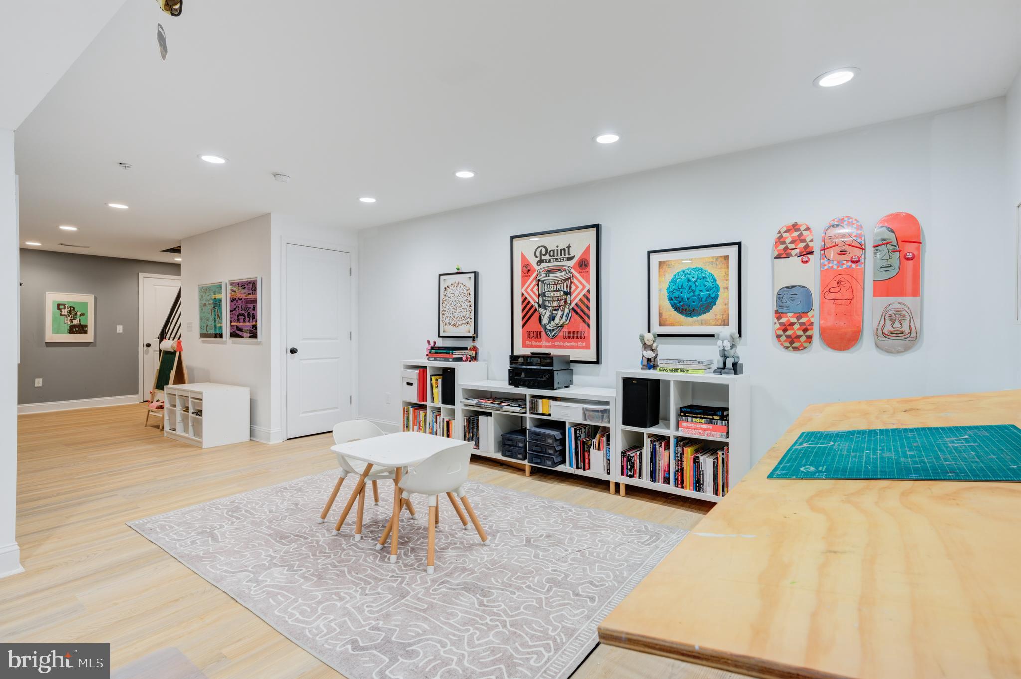 EAST KENSINGTON - Residential