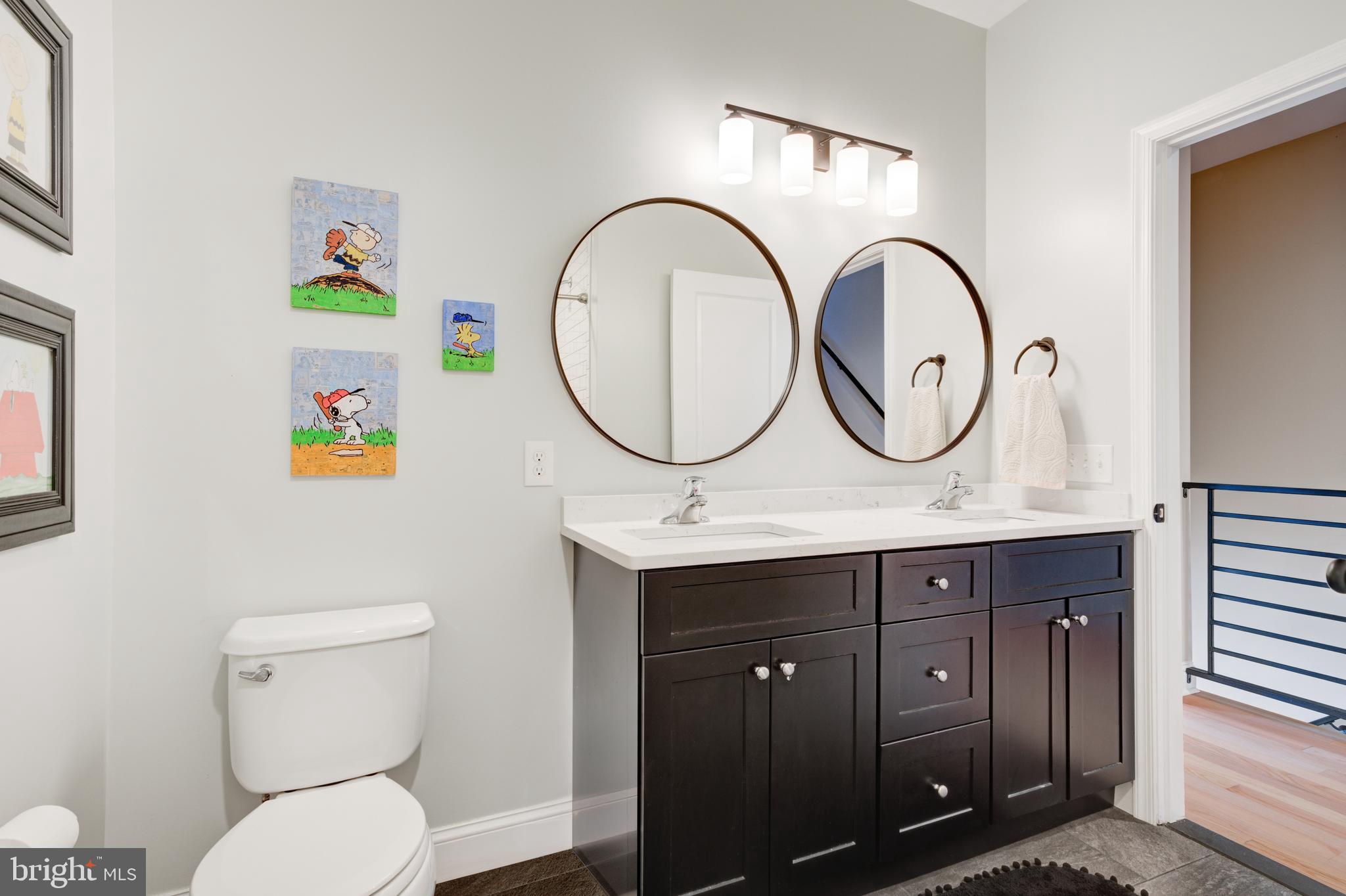 EAST KENSINGTON - Residential