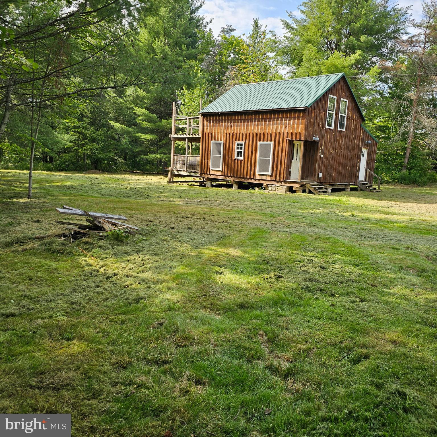 549 BLAKE ROAD