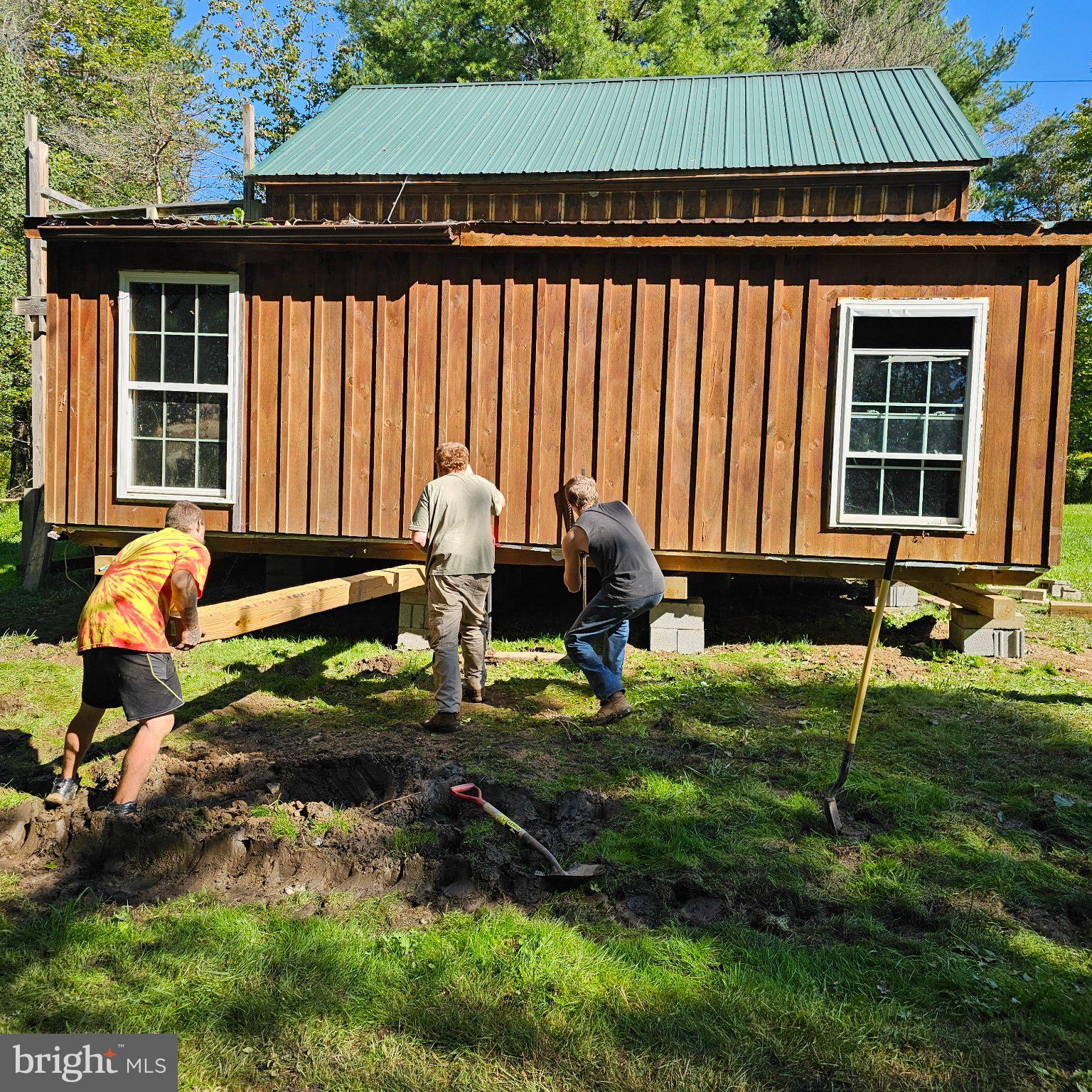 549 BLAKE ROAD