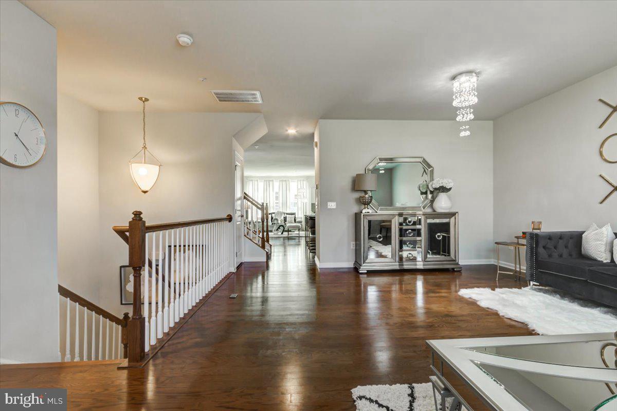 BRIARWOOD - Residential Lease