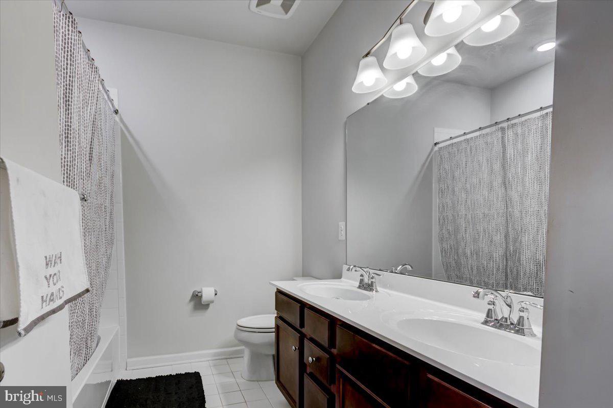 BRIARWOOD - Residential Lease